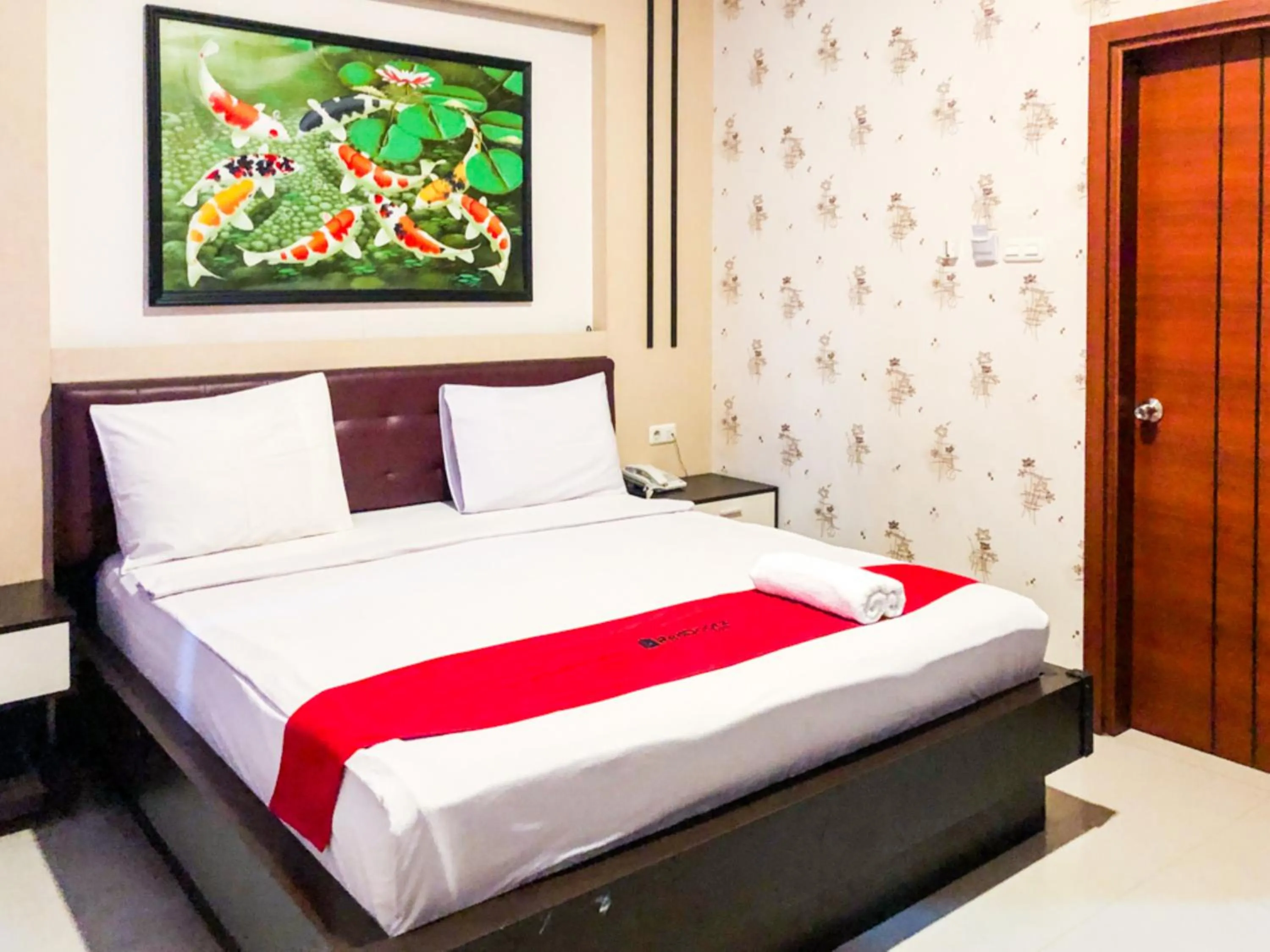 Bed in RedDoorz At Hotel Gajah Mada Palu