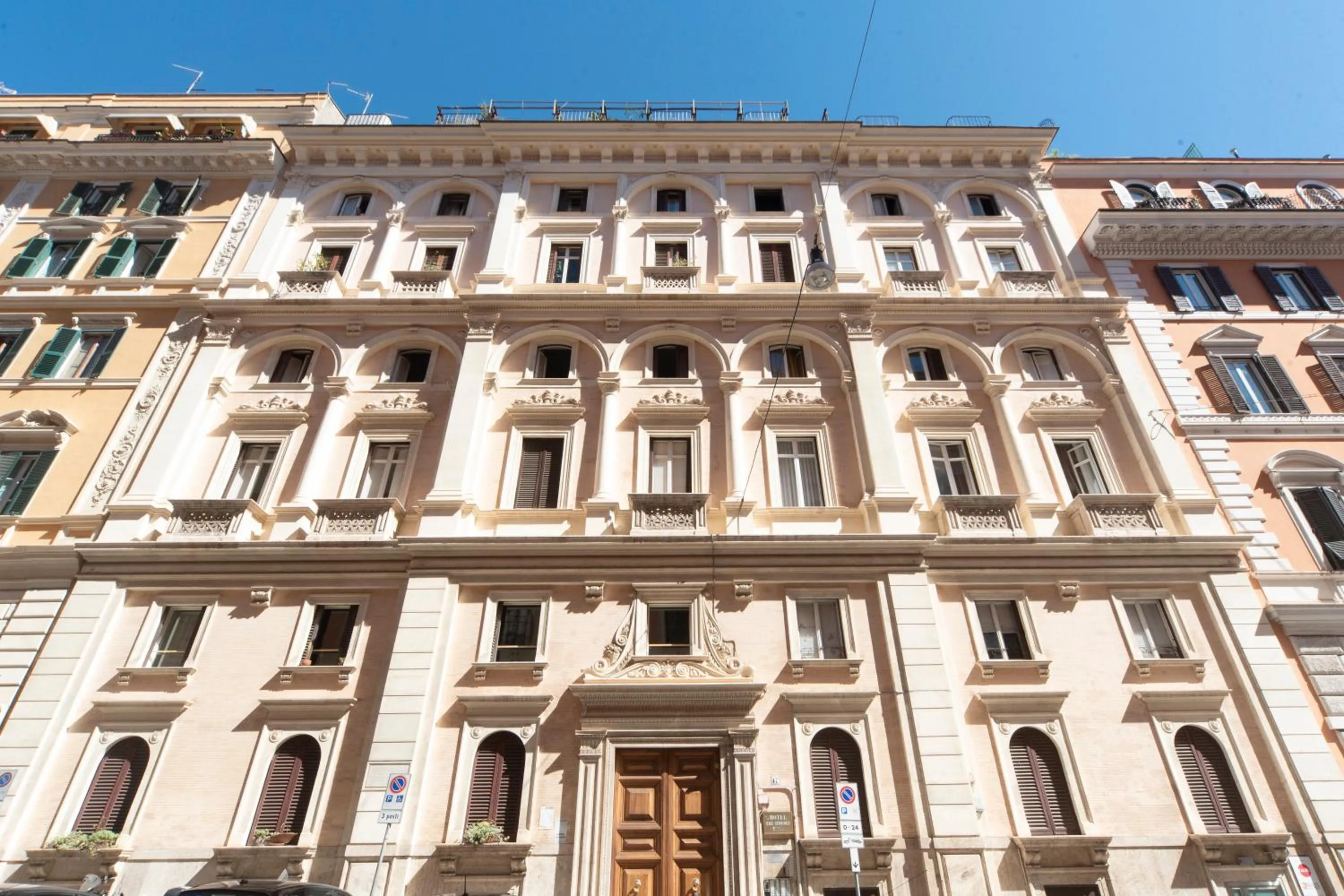 Property building in Sacconi Palace Suite Roma