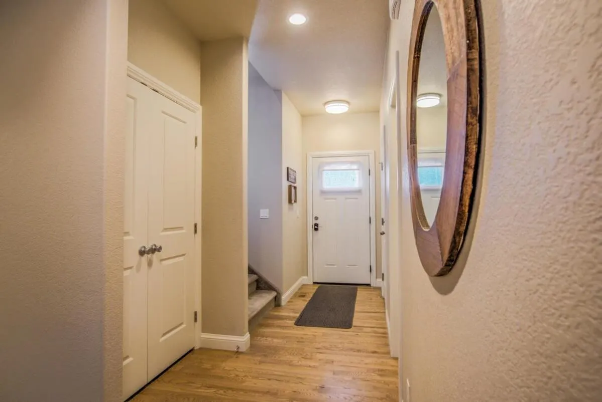 4BD Pikes Peak Views Minutes to Hiking & Dining