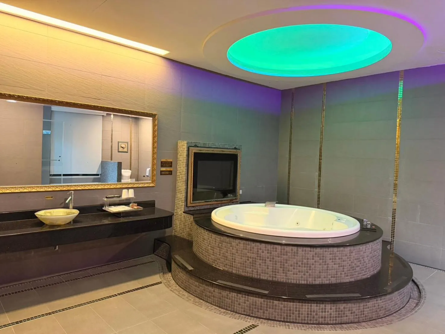 Bathroom in Wei Feng Exquisite Motel Pintung Branch