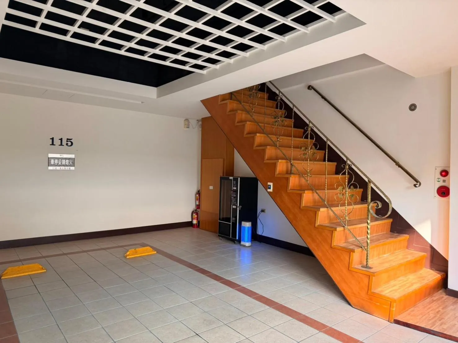 Parking in Wei Feng Exquisite Motel Pintung Branch