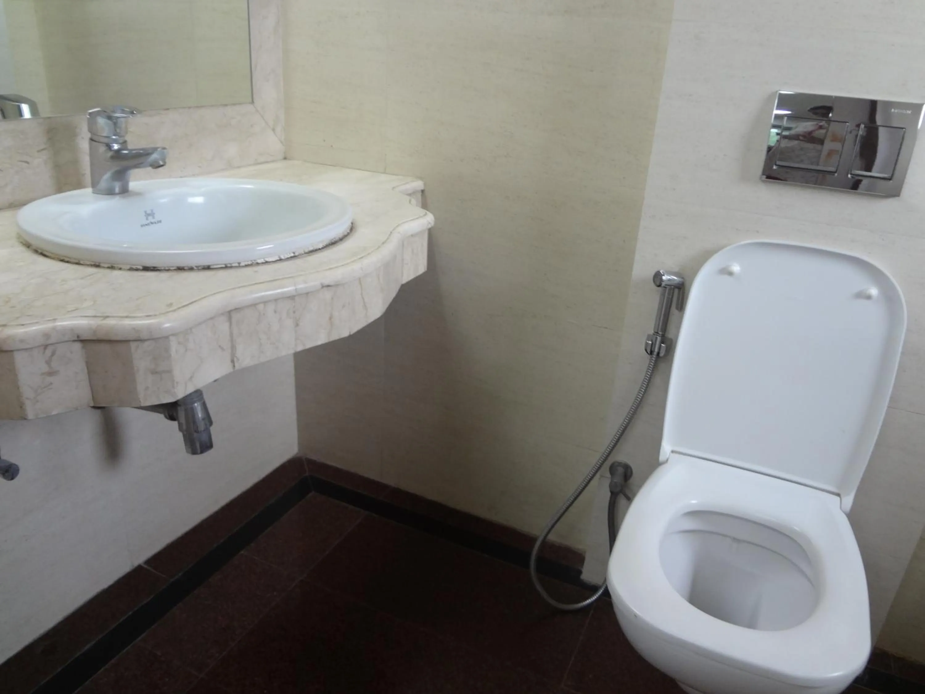 Bathroom in Royal Park Hotel Dockyard