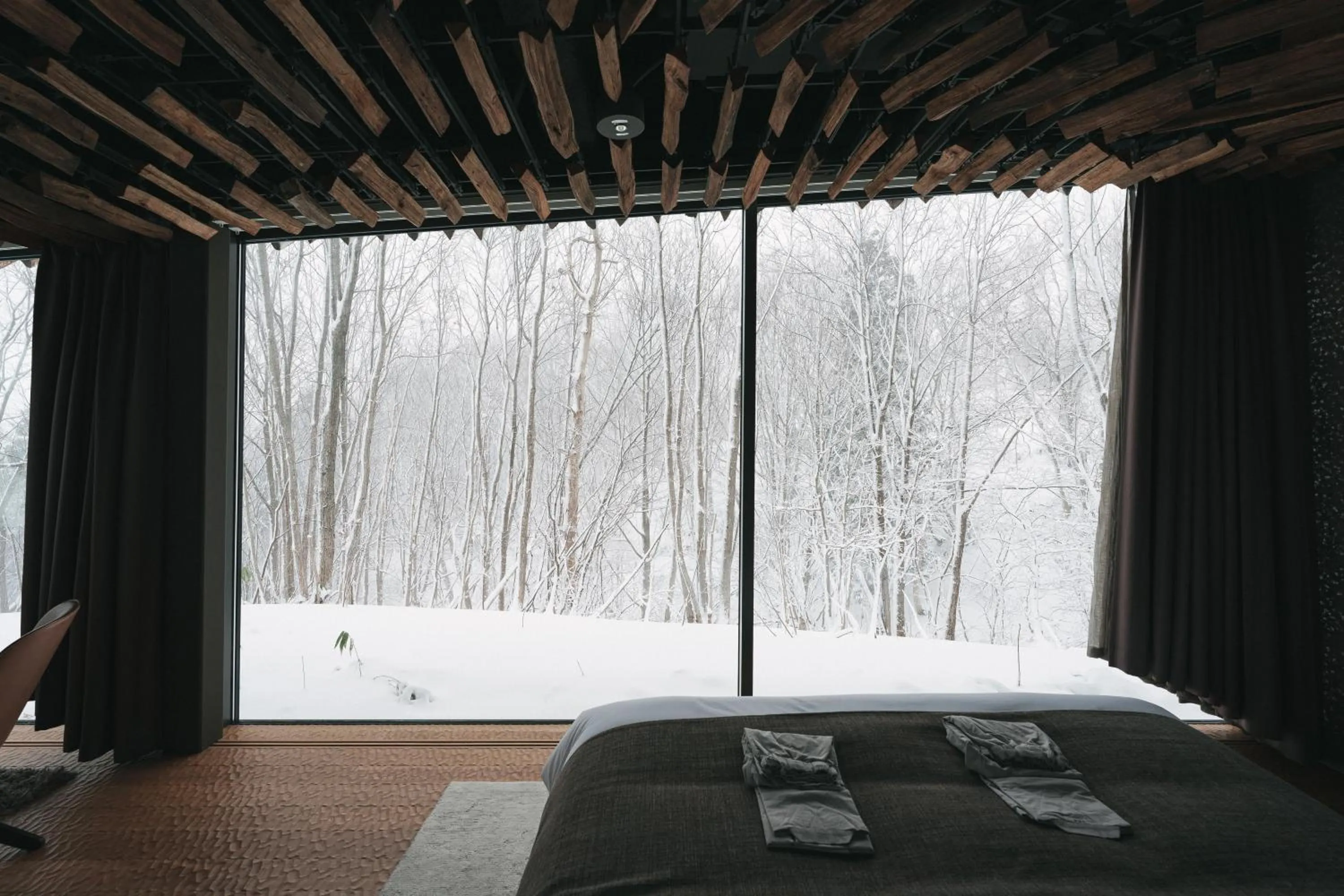 Bed in SNOW PEAK FIELD SUITE SPA HEADQUARTERS