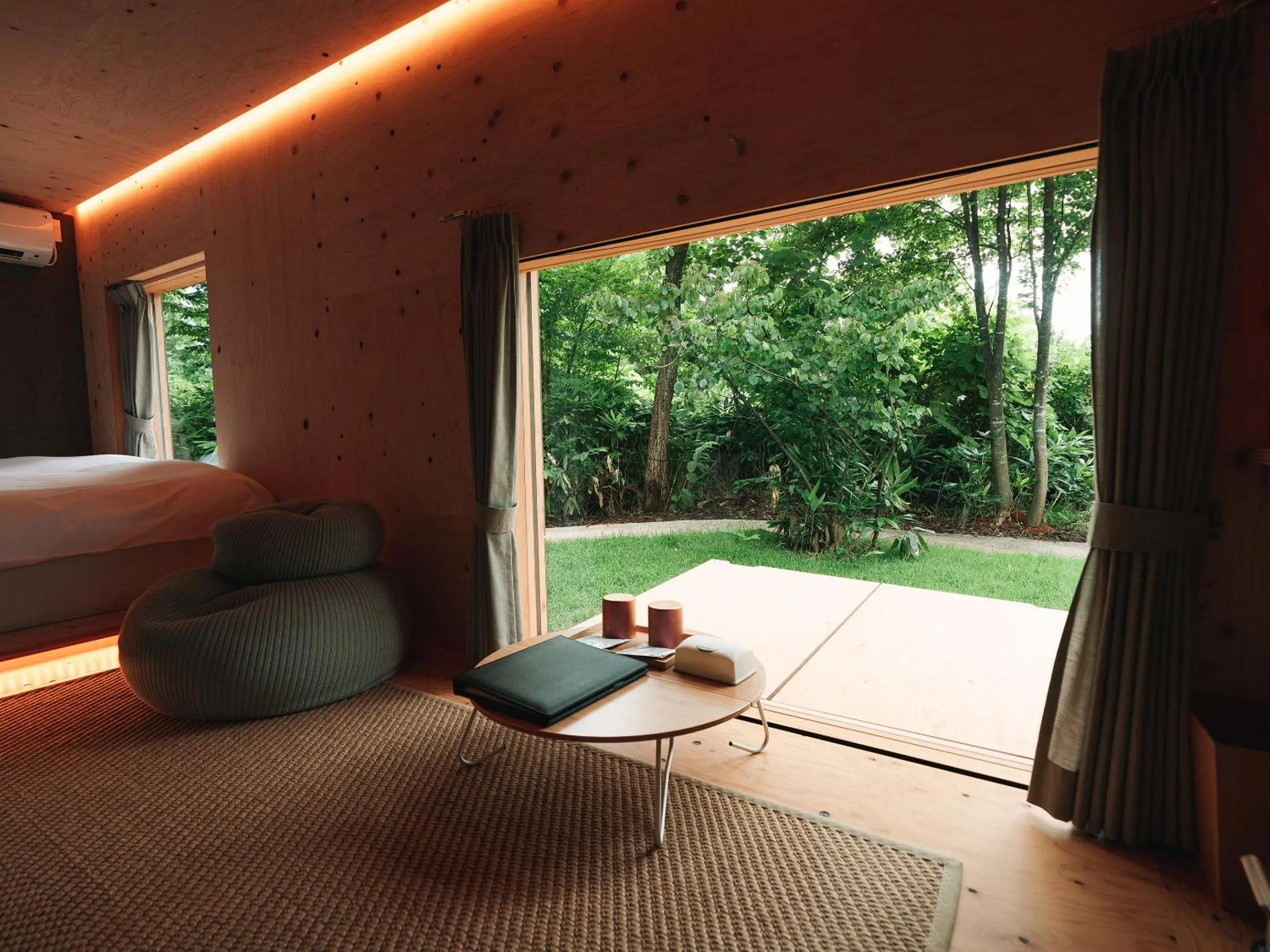 Living room in SNOW PEAK FIELD SUITE SPA HEADQUARTERS