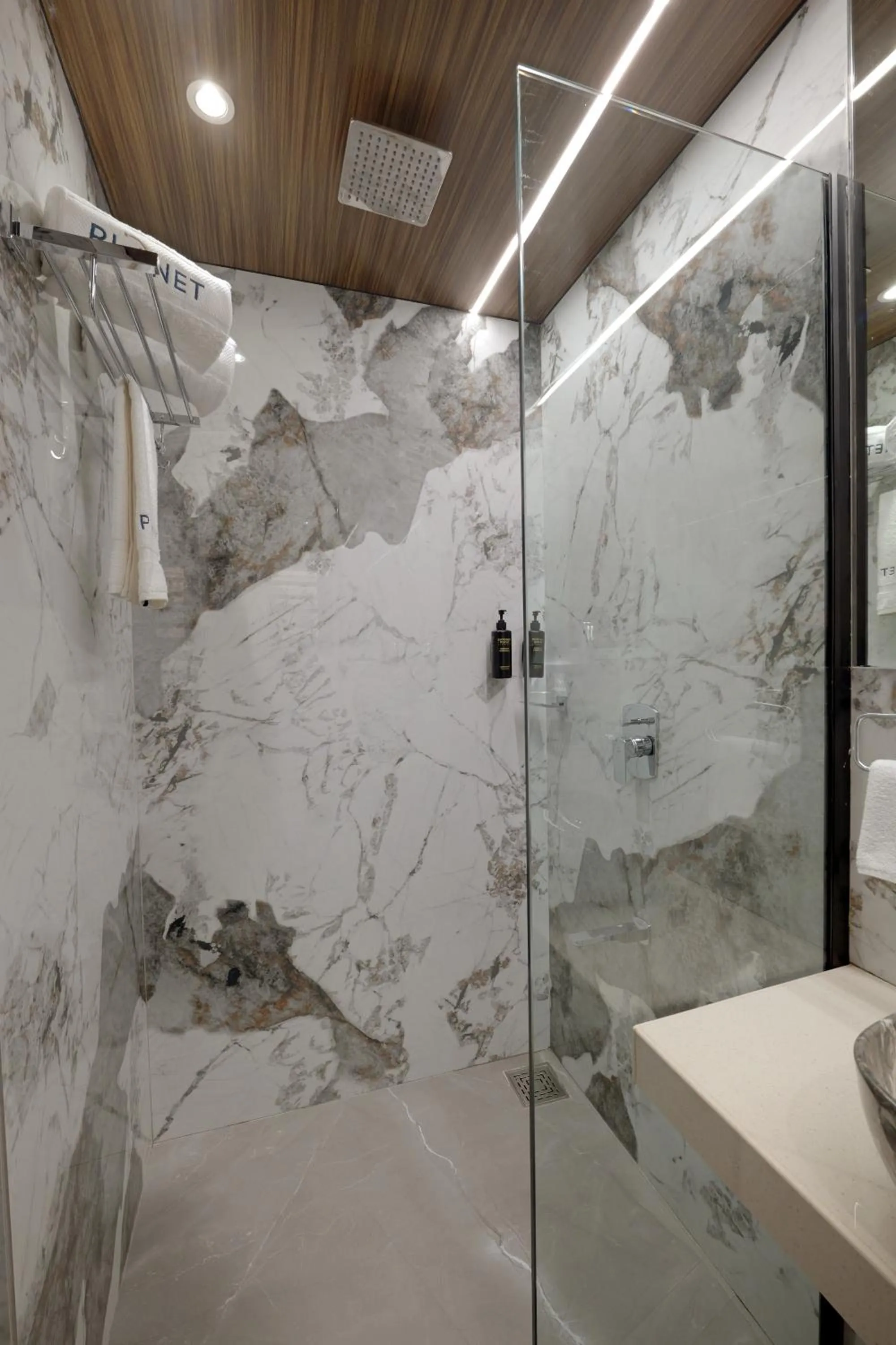 Planet Boutique Hotel