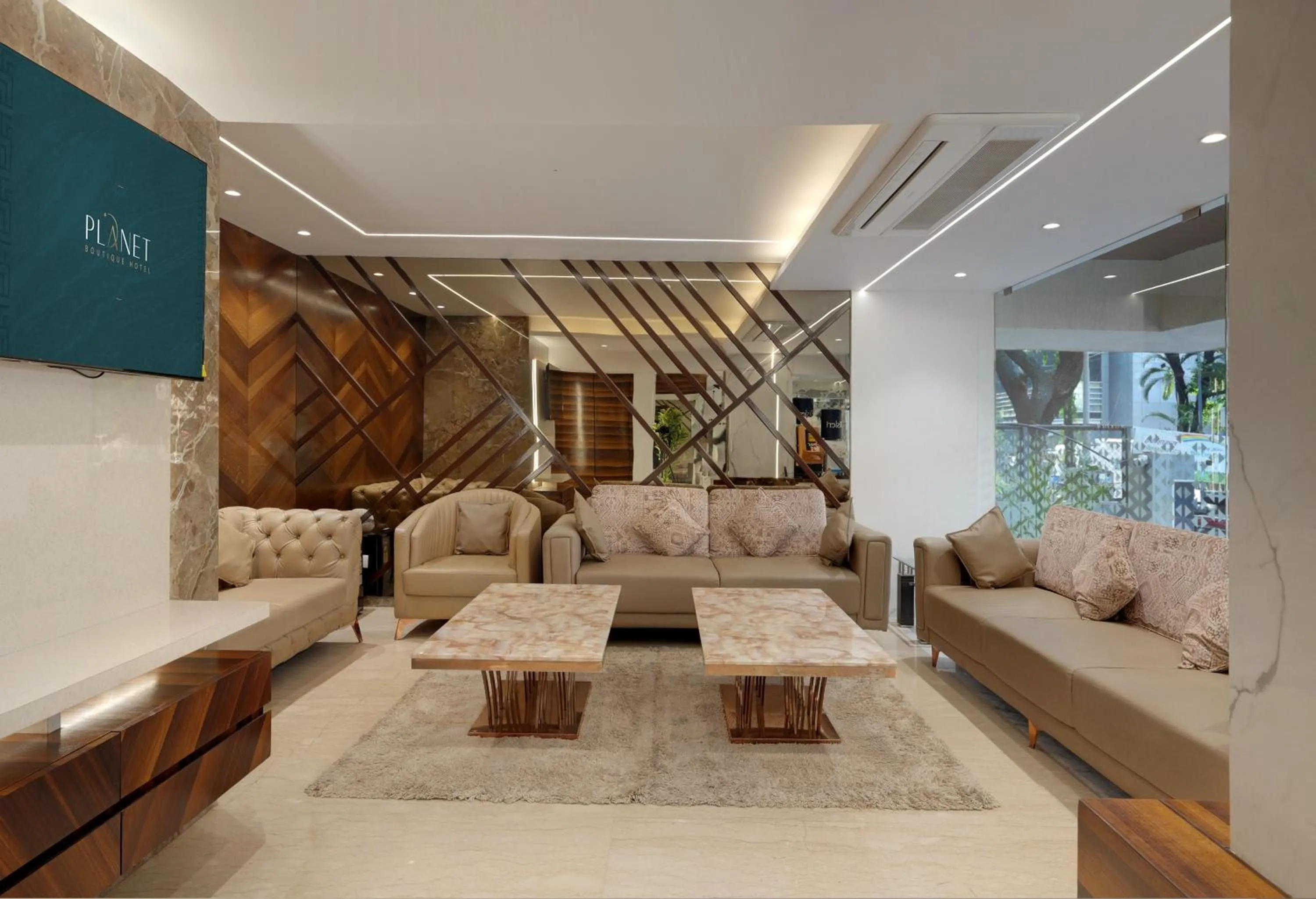 Planet Boutique Hotel