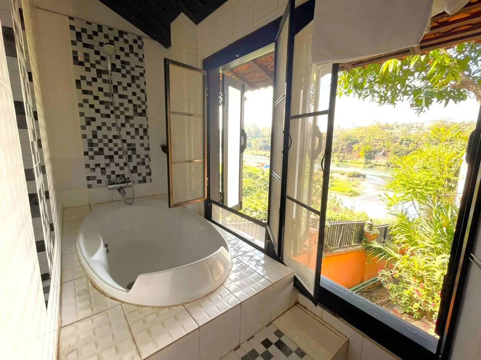 Bathroom in Namkhan View Luangprabang Resort