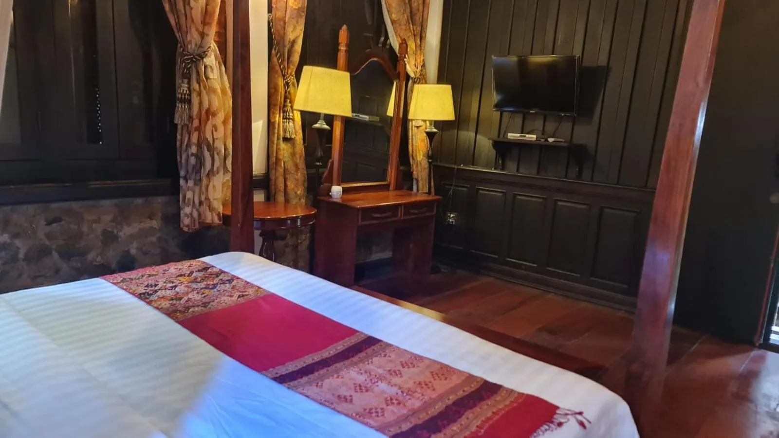 Bed in Namkhan View Luangprabang Resort