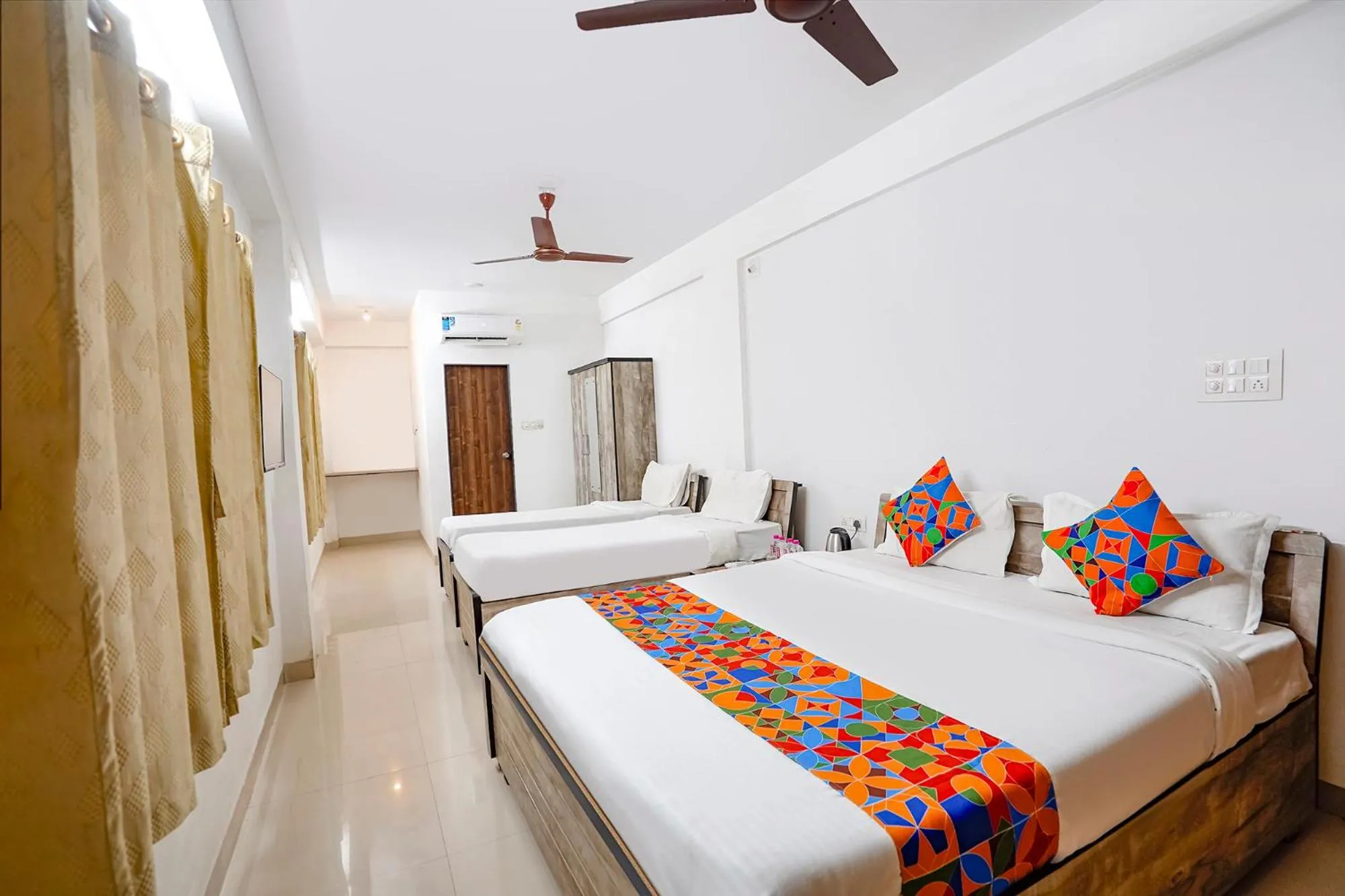 FabHotel Relax - Opp Hotel Leela
