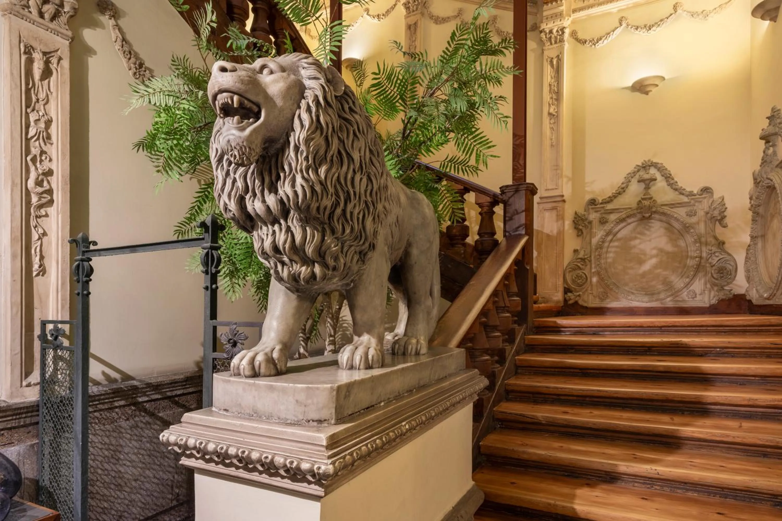Decorative detail in Catalonia Puerta del Sol
