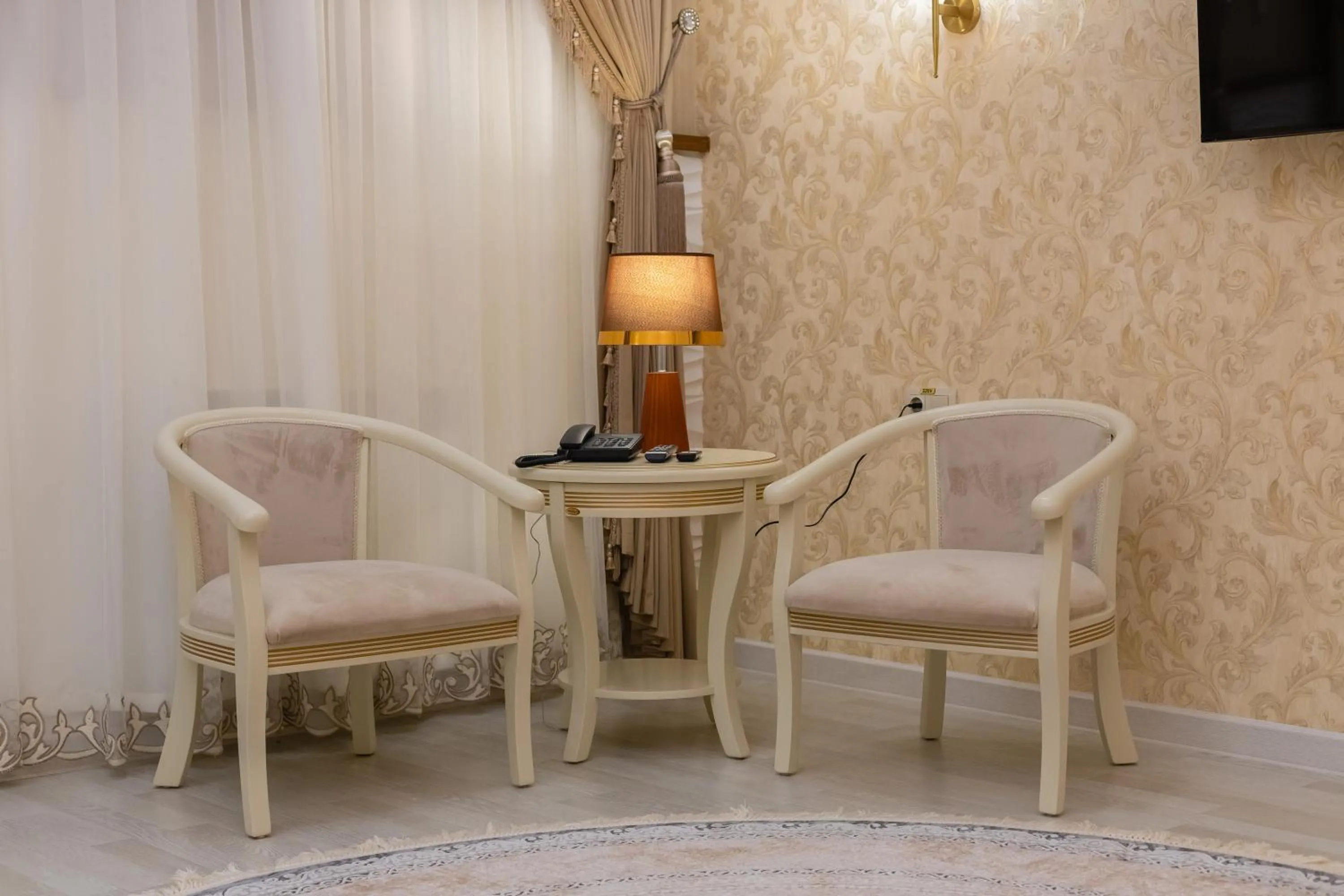 Area and facilities in Renaissance Boutique Hotel