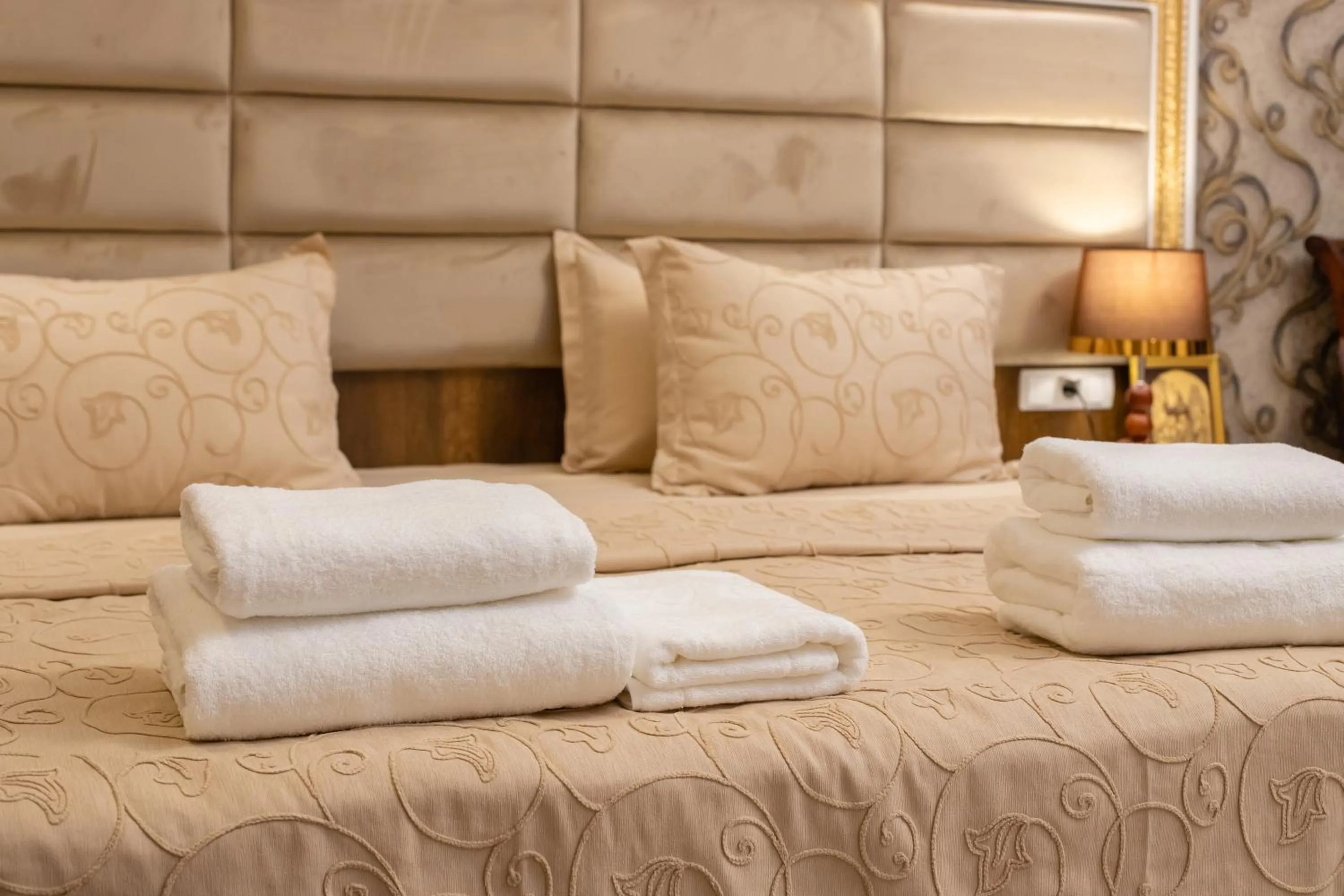 Bedroom, Bed in Renaissance Boutique Hotel