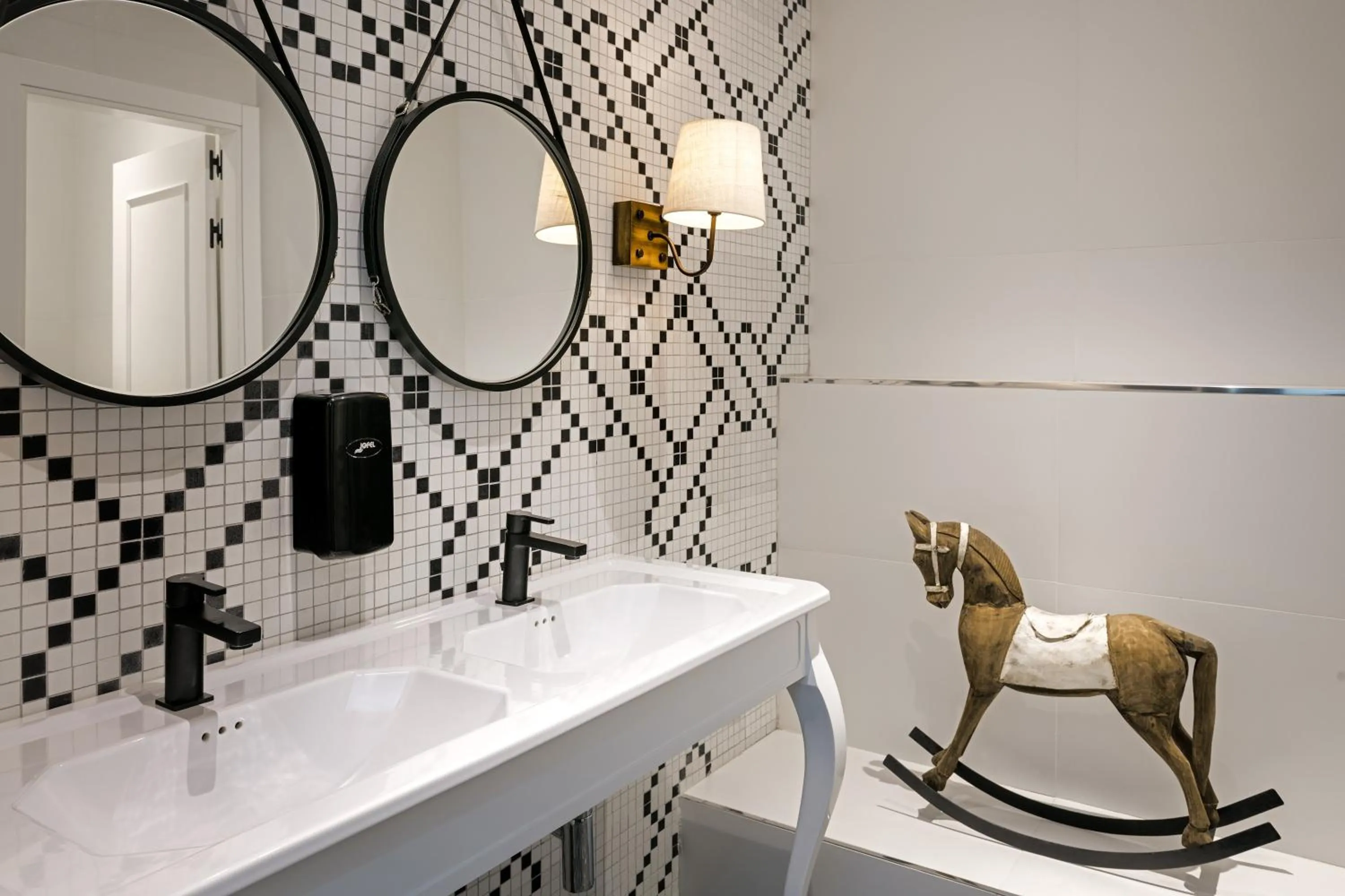 Bathroom in Catalonia Gran Vía Madrid