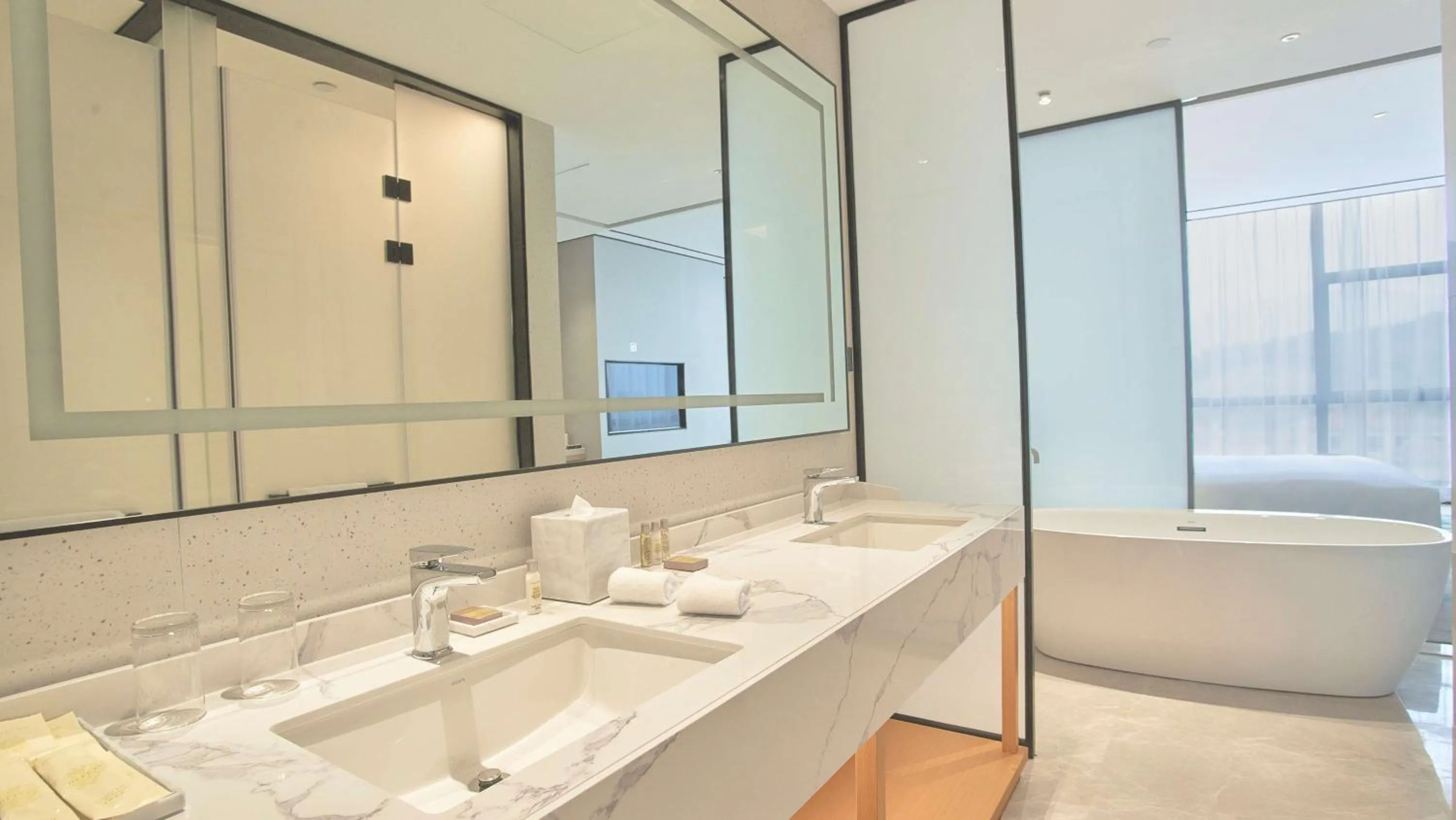 Bathroom in Hilton Garden Inn Chenzhou Beihu