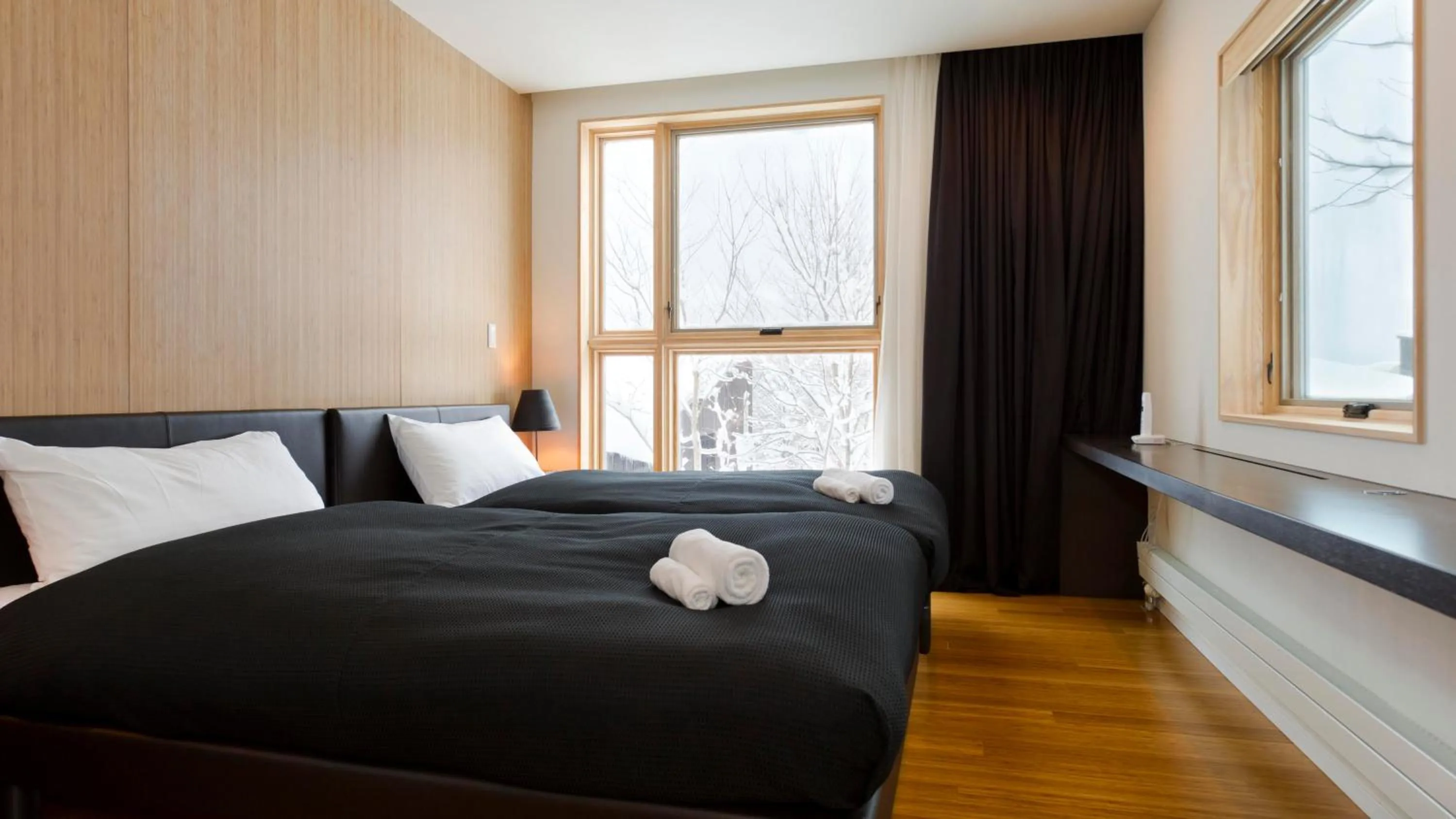 Bedroom, Bed in Forest Estate