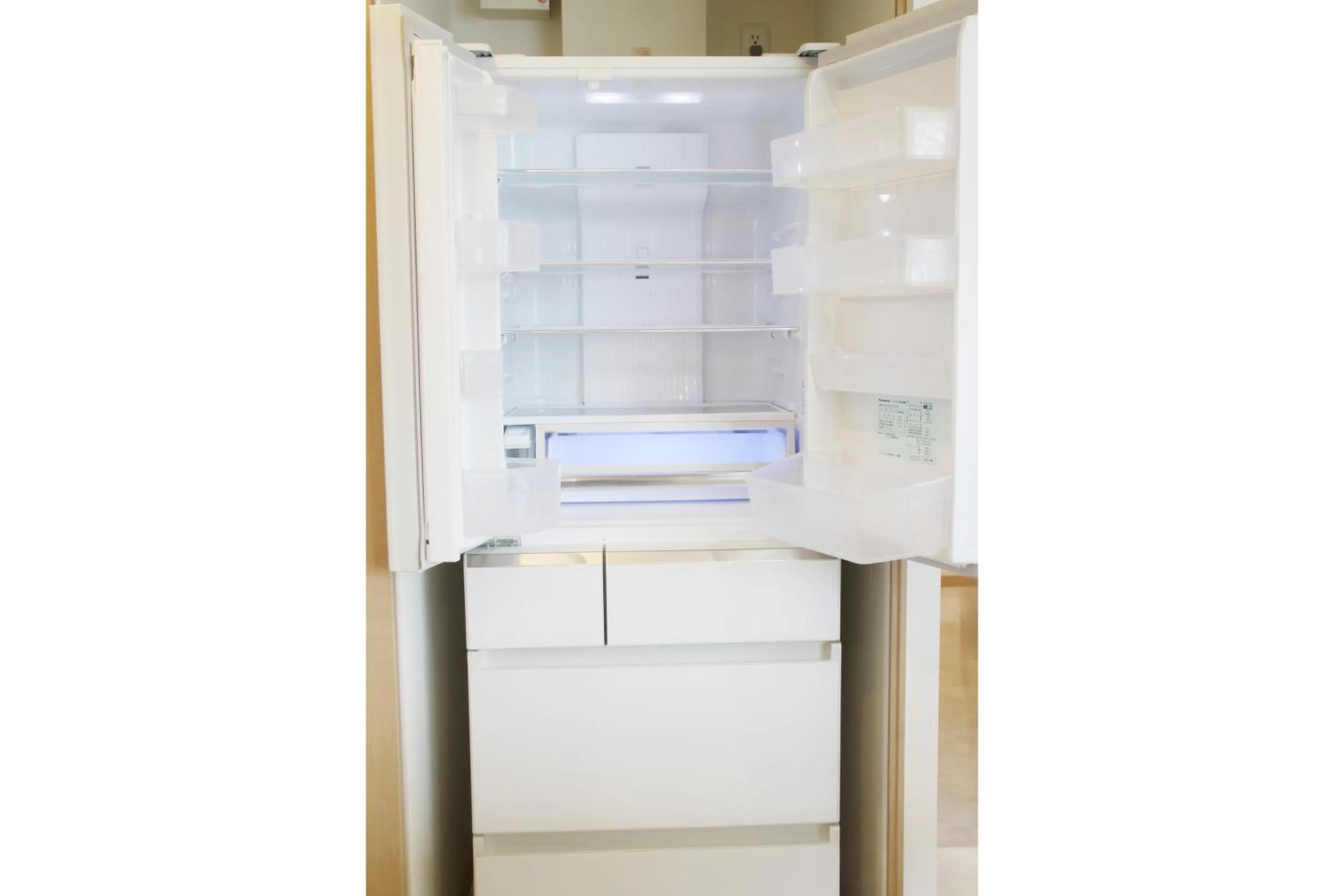 Photo of the whole room in La Hacienda Marina Bay Chatan