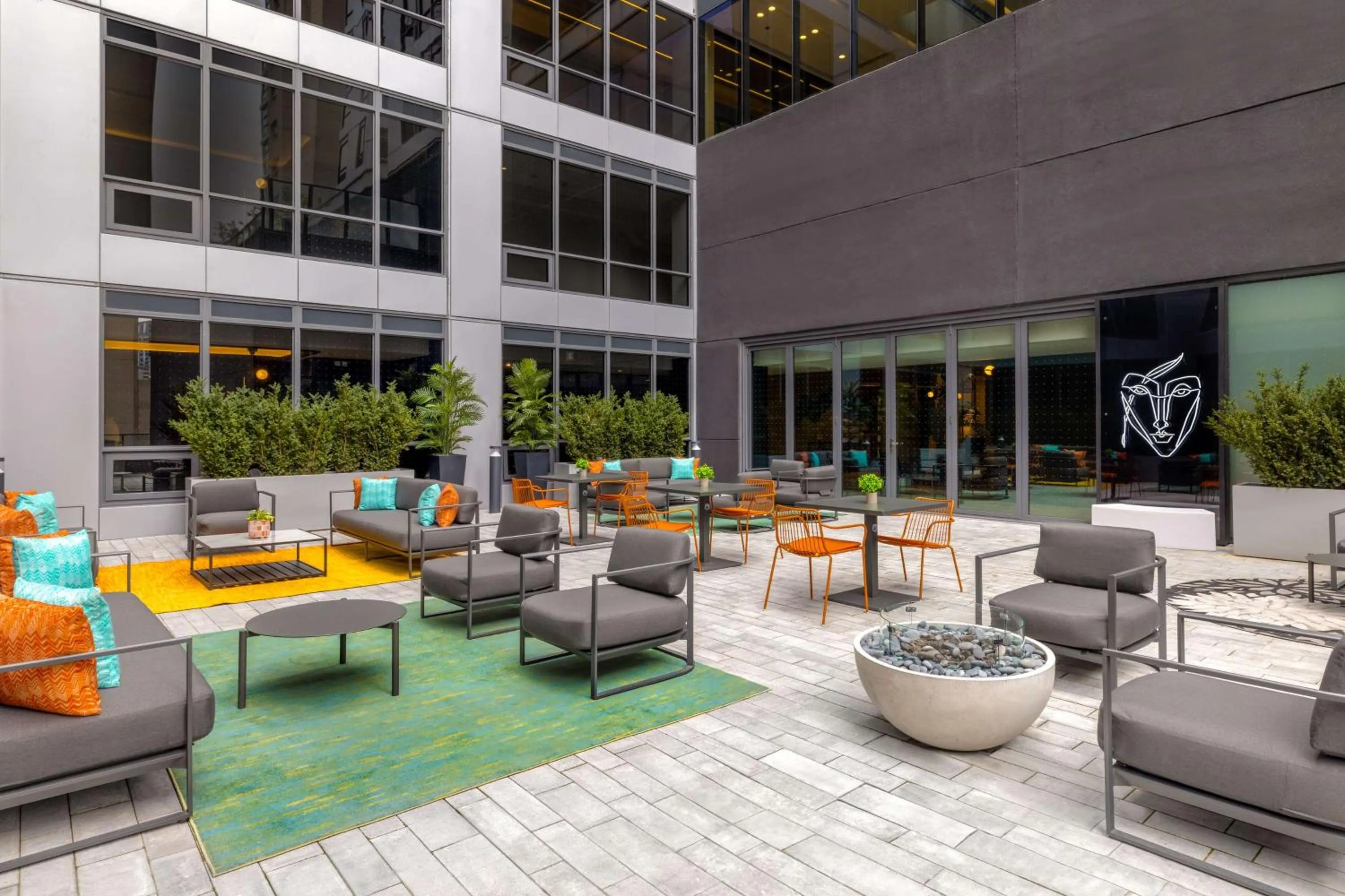 Inner courtyard view in Canopy By Hilton Toronto Yorkville