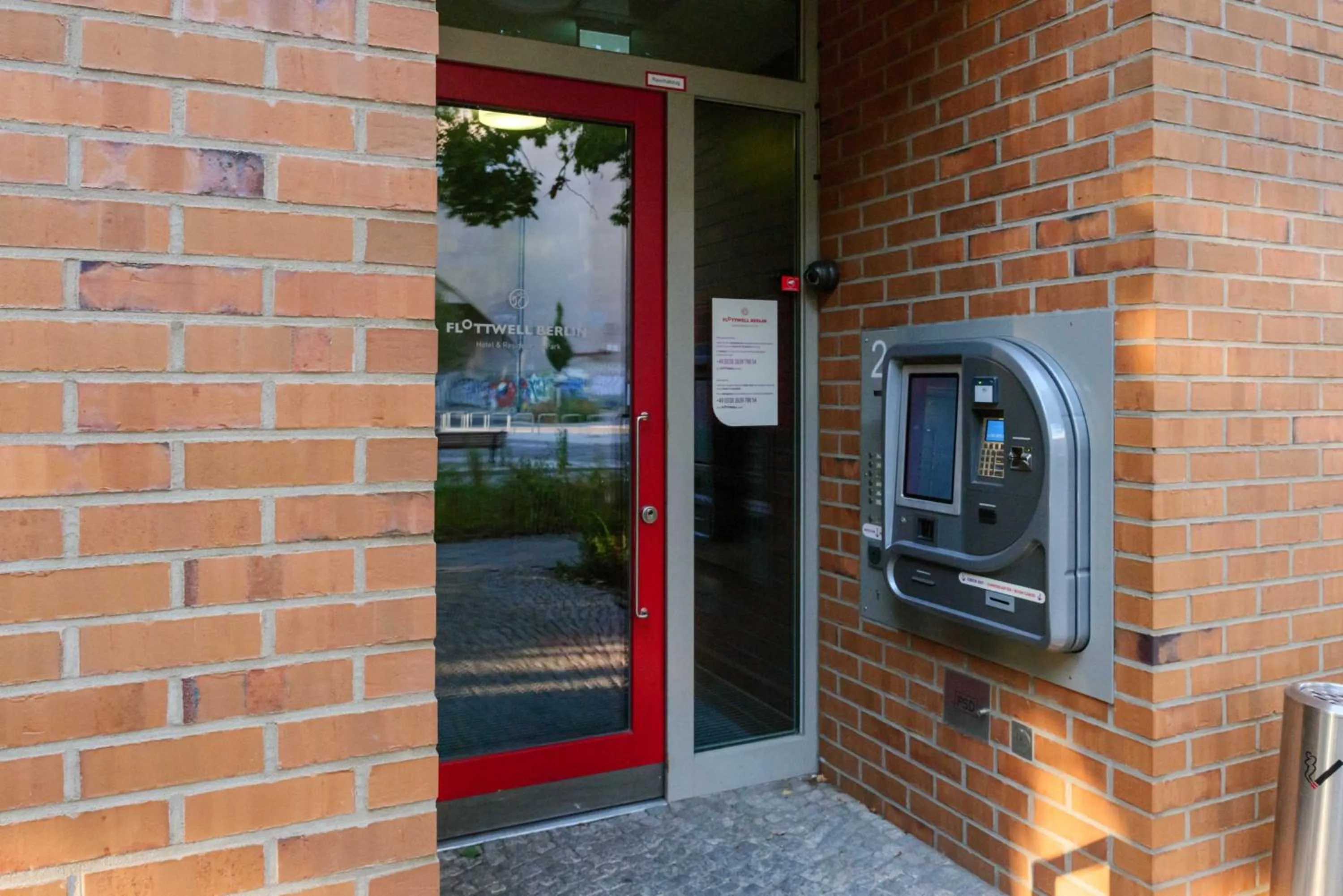 Property building in Flottwell Berlin Hotel & Residenz am Park