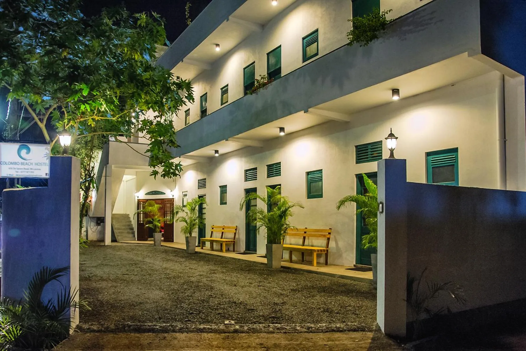 Facade/entrance in Colombo Beach Hostel