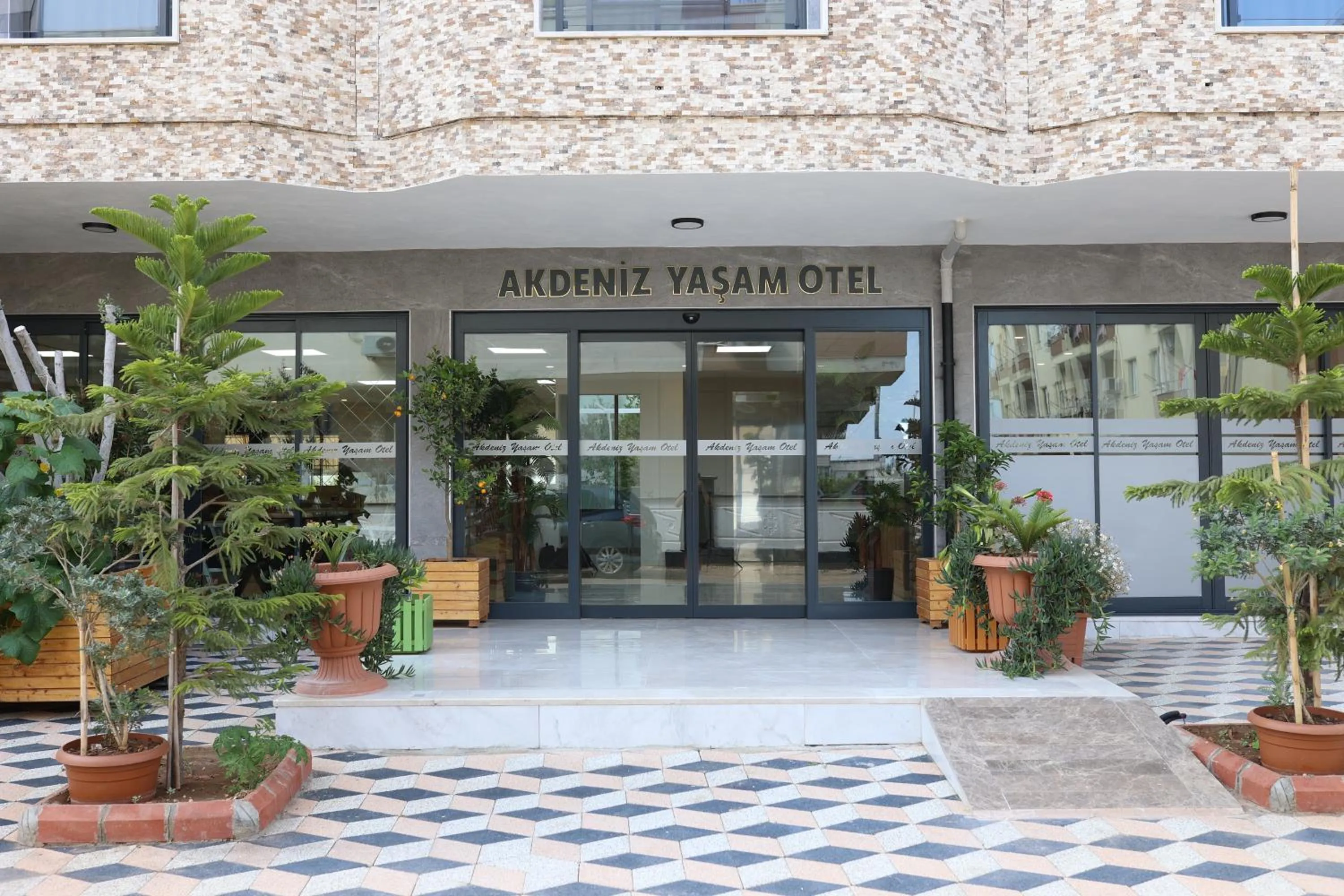 Facade/entrance in Akdeniz Yaşam Otel