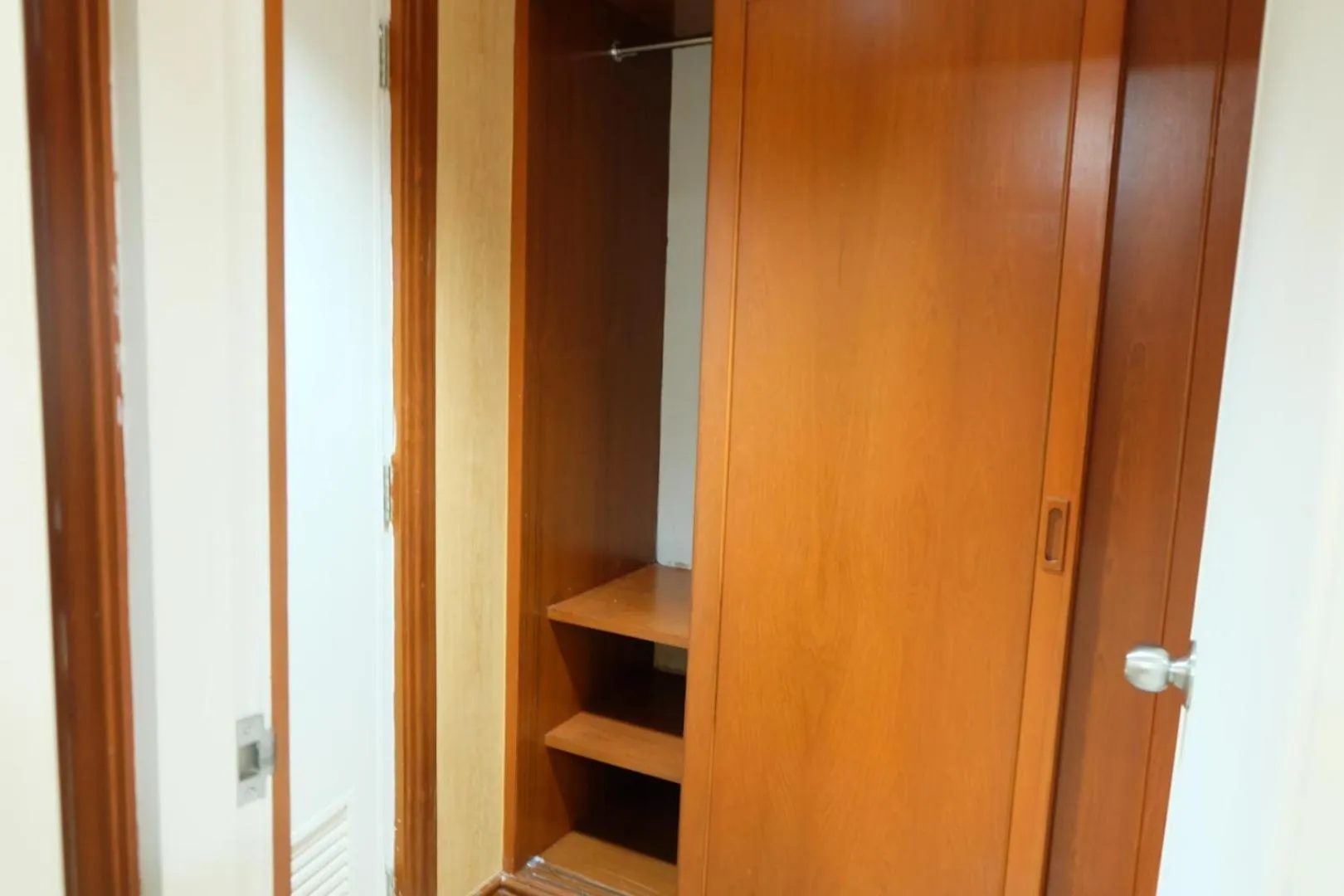 wardrobe in Grannylla Residence Ramkhamhaeng