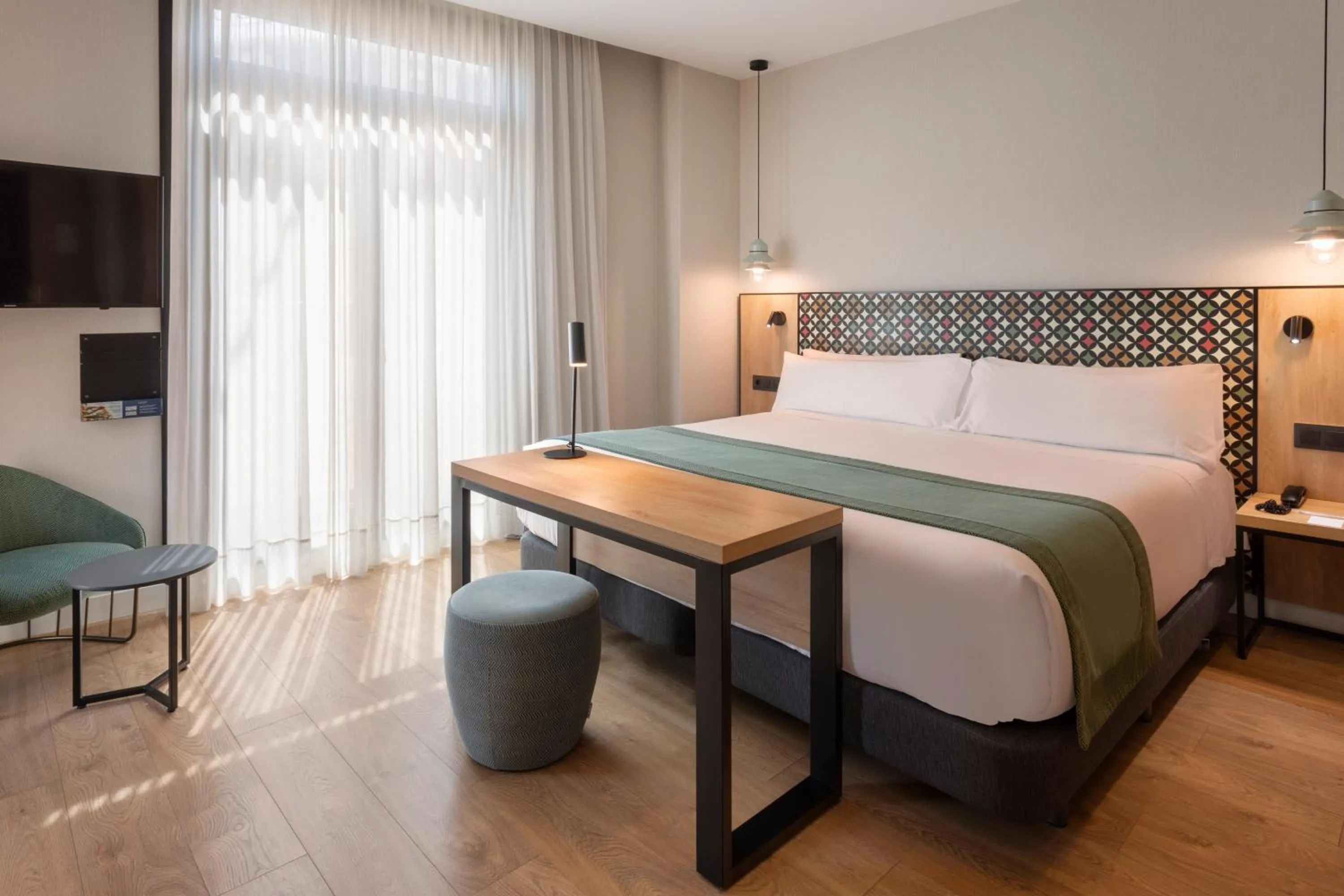 Bedroom, Bed in Catalonia Excelsior