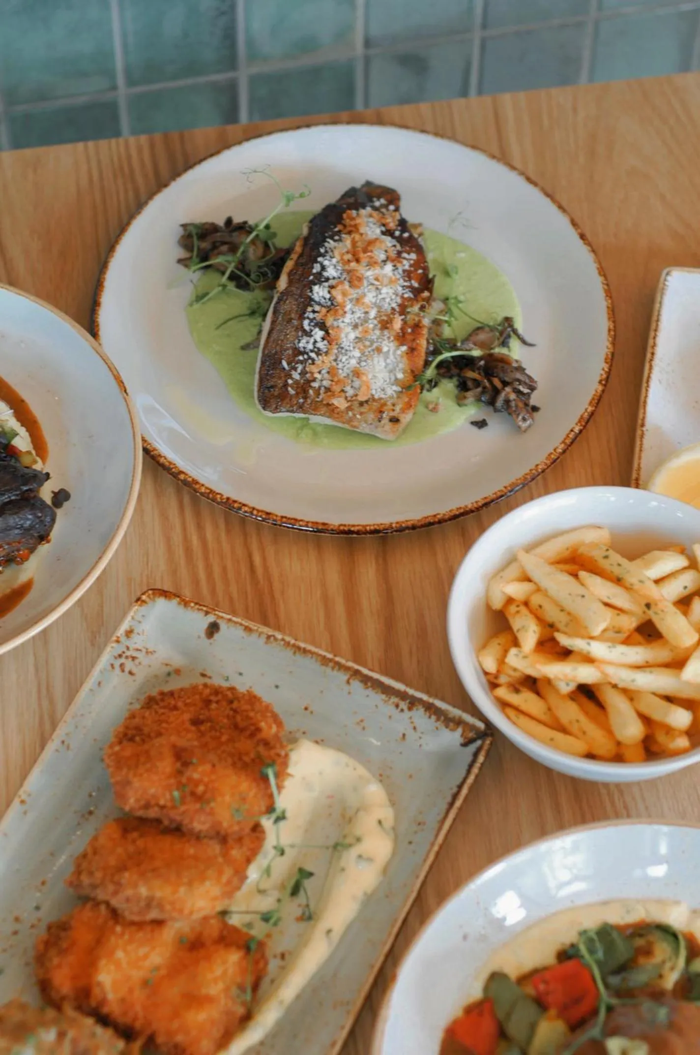 Restaurant/places to eat in Vila De Casa