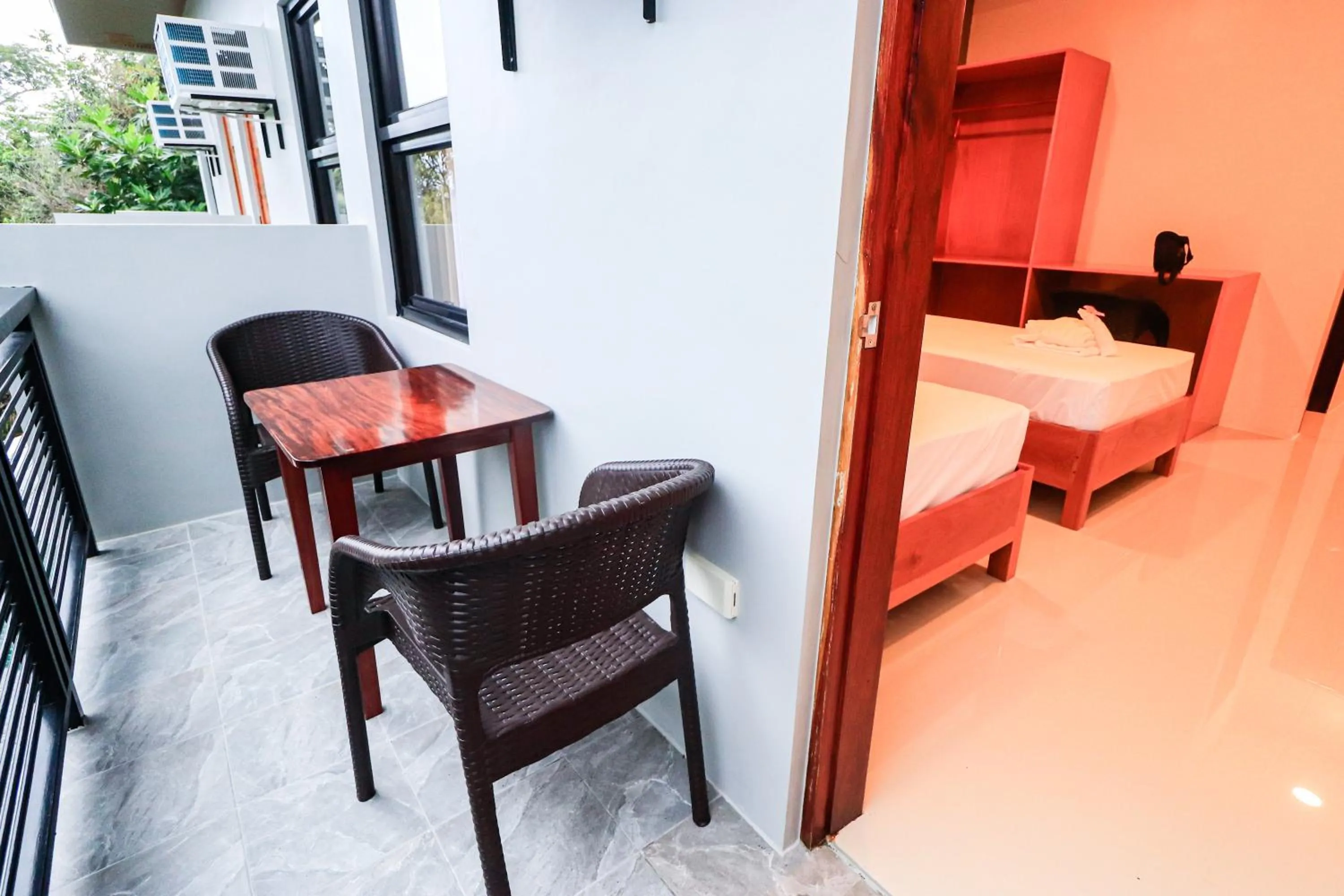 Balcony/Terrace, Bed in Josefina's Tourist Inn