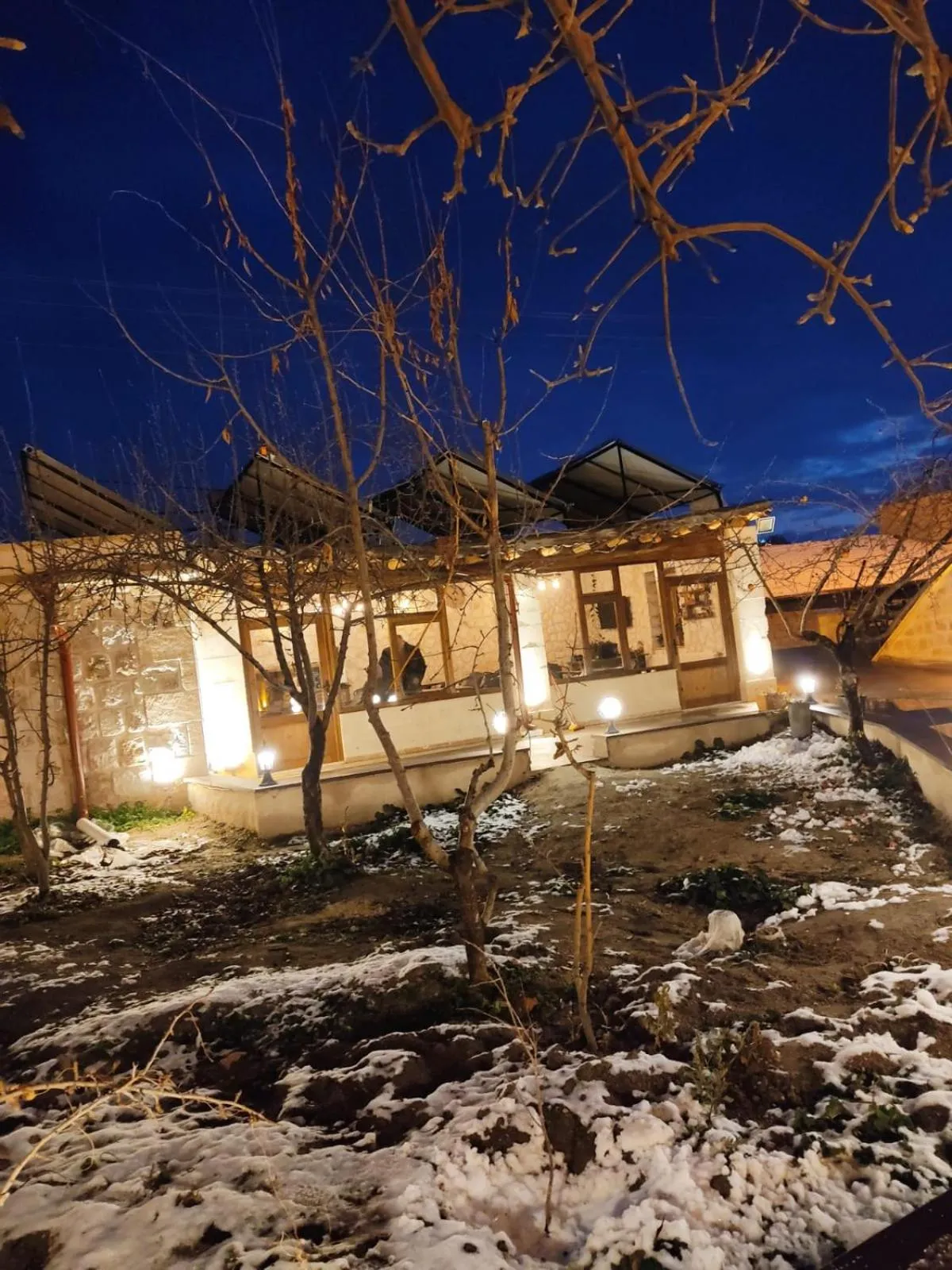 Night in FARMER CAVE HOUSE