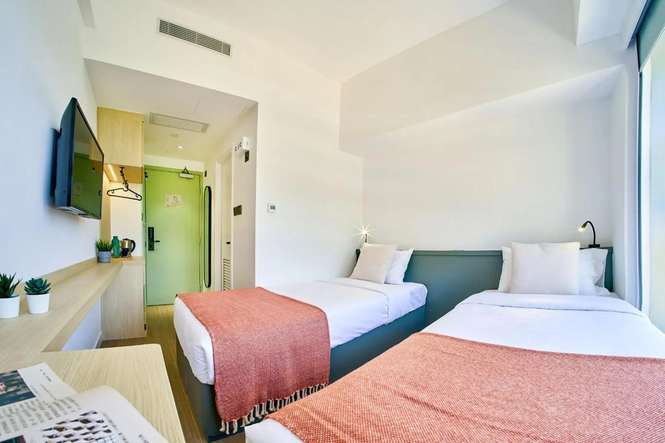 Twin Room With Semi Seaview in South Nest Twin Room With Semi Seaview in South Nest