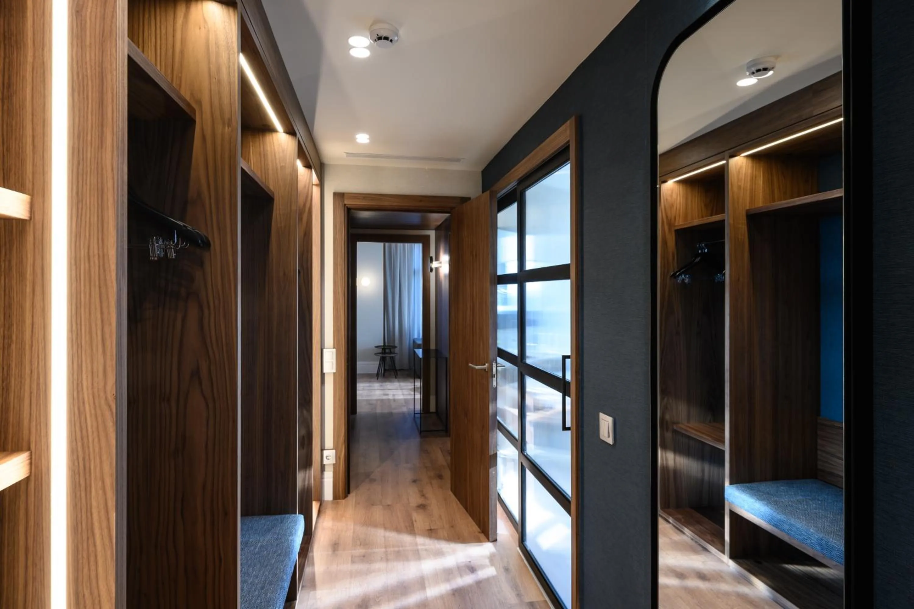 Photo of the whole room, Bed in Catalonia Barcelona Plaza