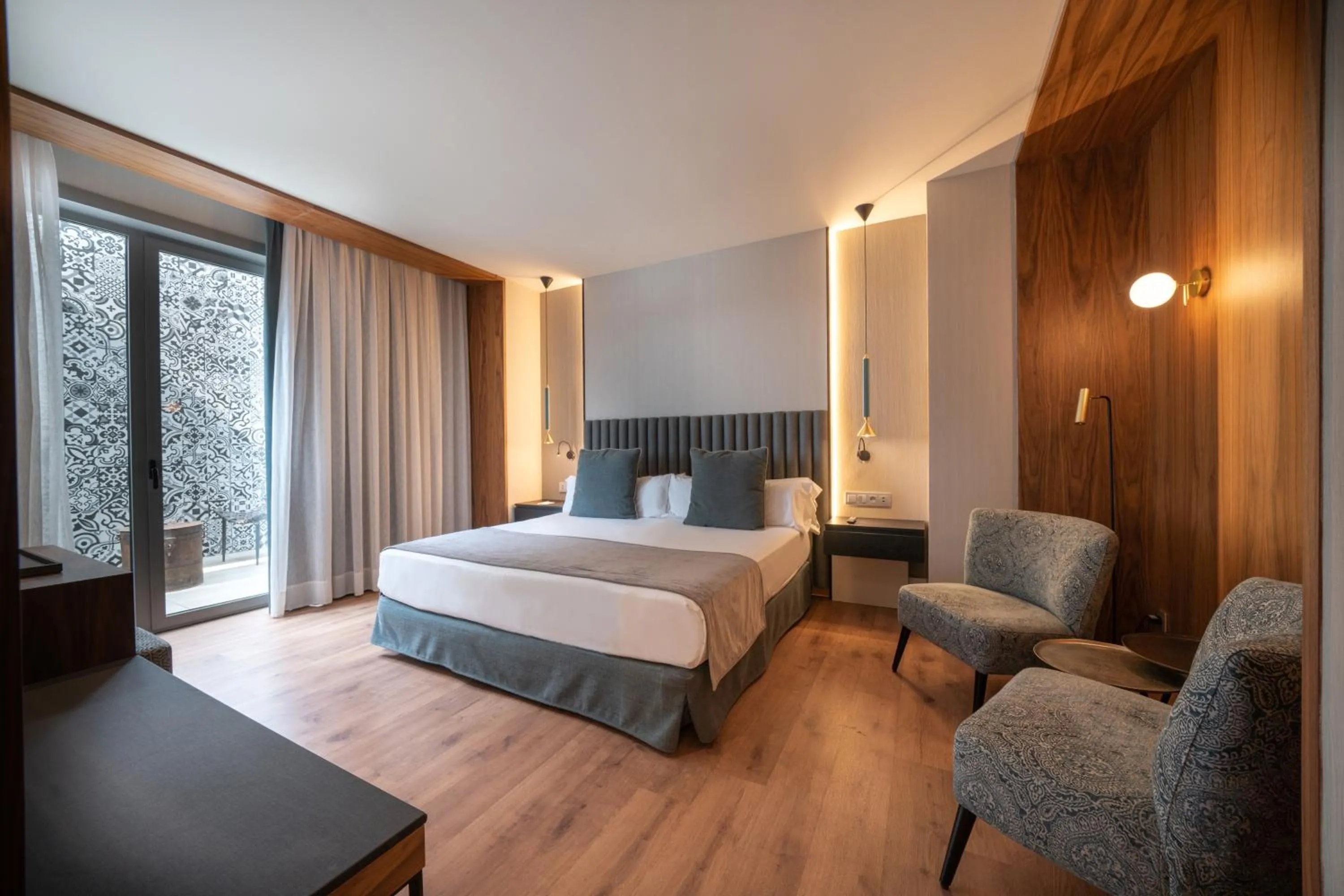 Photo of the whole room, Bed in Catalonia Barcelona Plaza