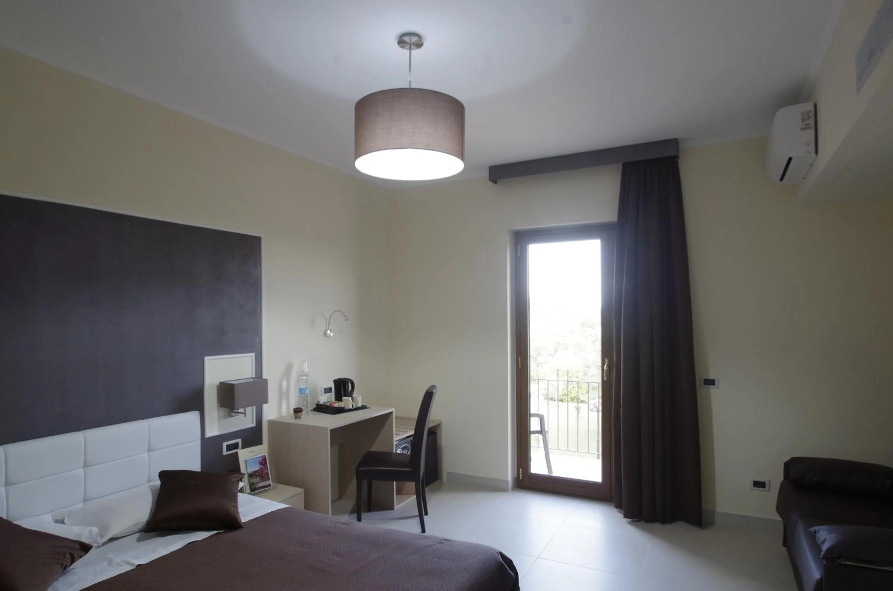 Photo of the whole room, Bed in B&B Villa Valentina