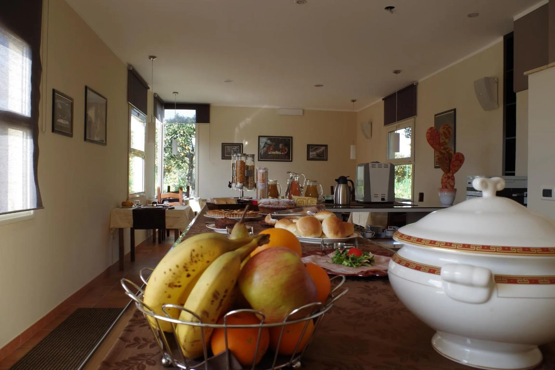 Buffet breakfast in B&B Villa Valentina