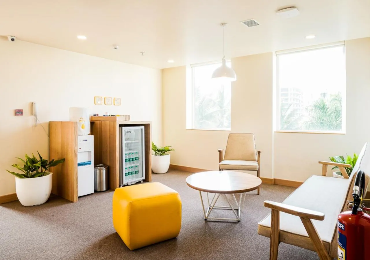 Lobby or reception in Bloom Hotel - Bengaluru Airport