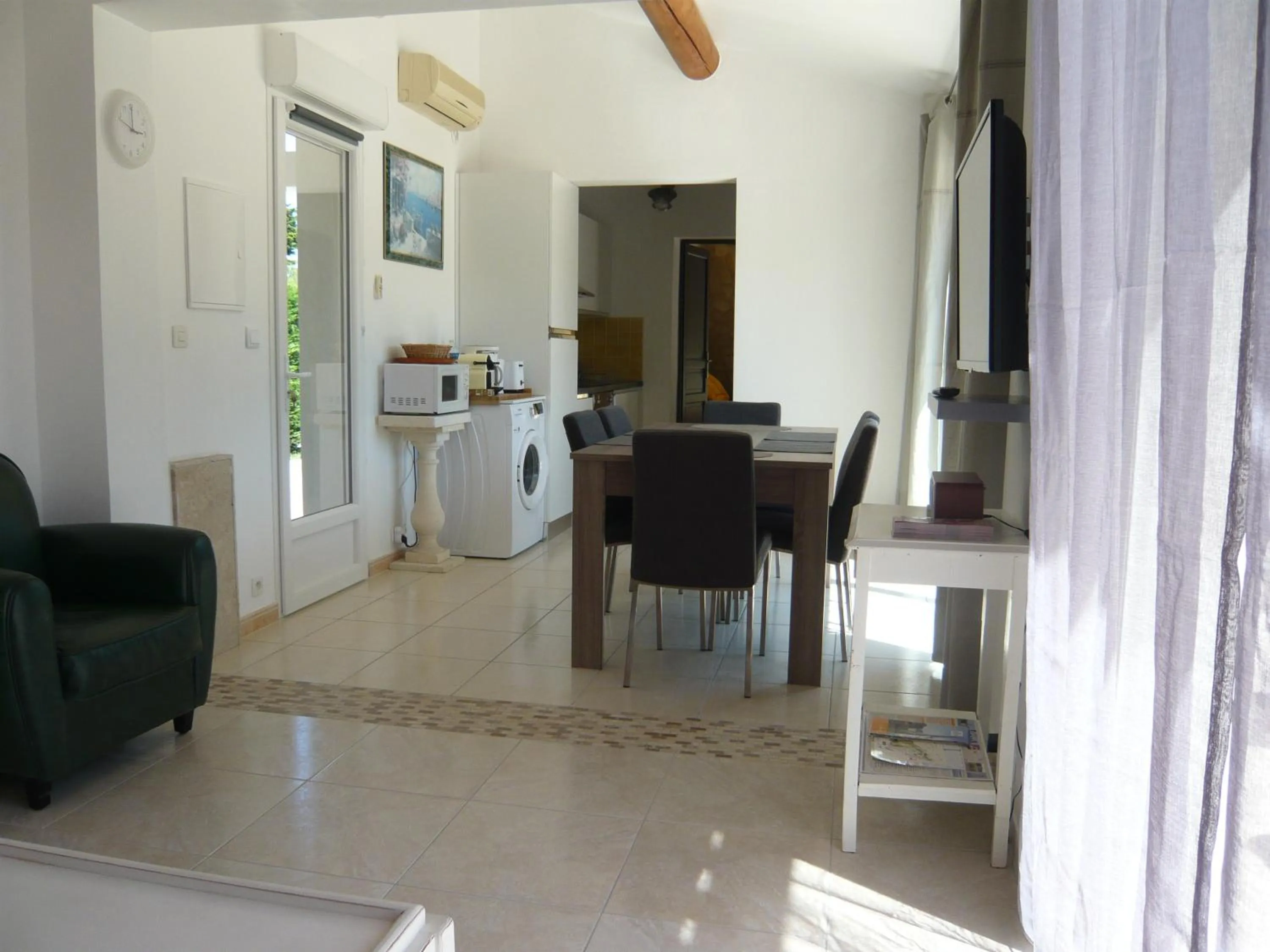 Seating area in Locations des Alpilles