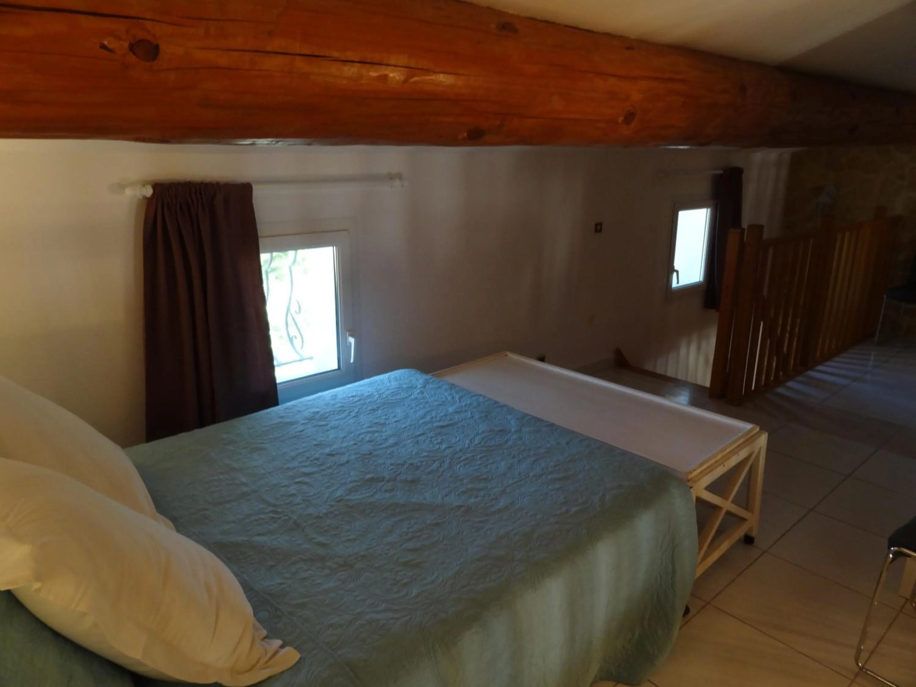 Bedroom, Bed in Locations des Alpilles