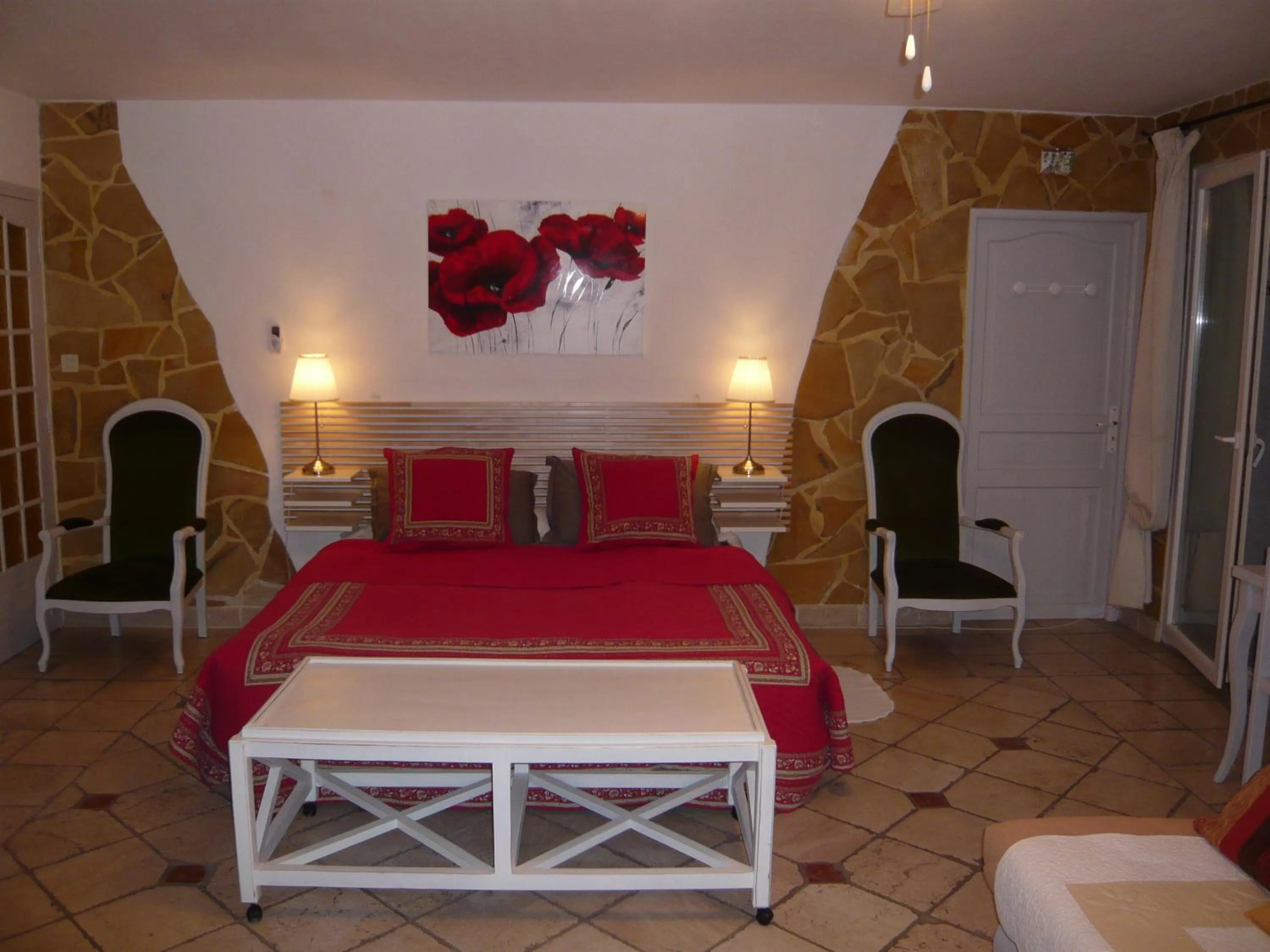 Bed in Locations des Alpilles