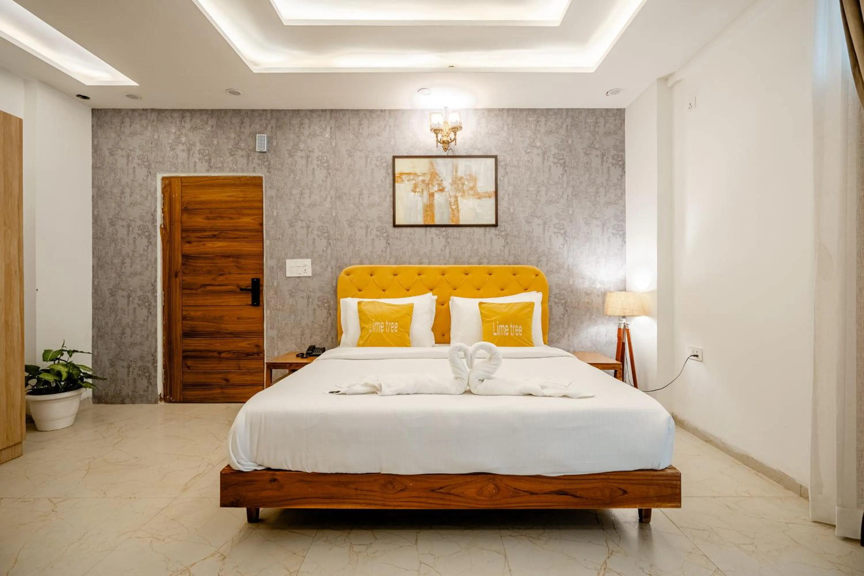 Bedroom, Bed in Lime Tree Hotels and Banquet Greater Noida