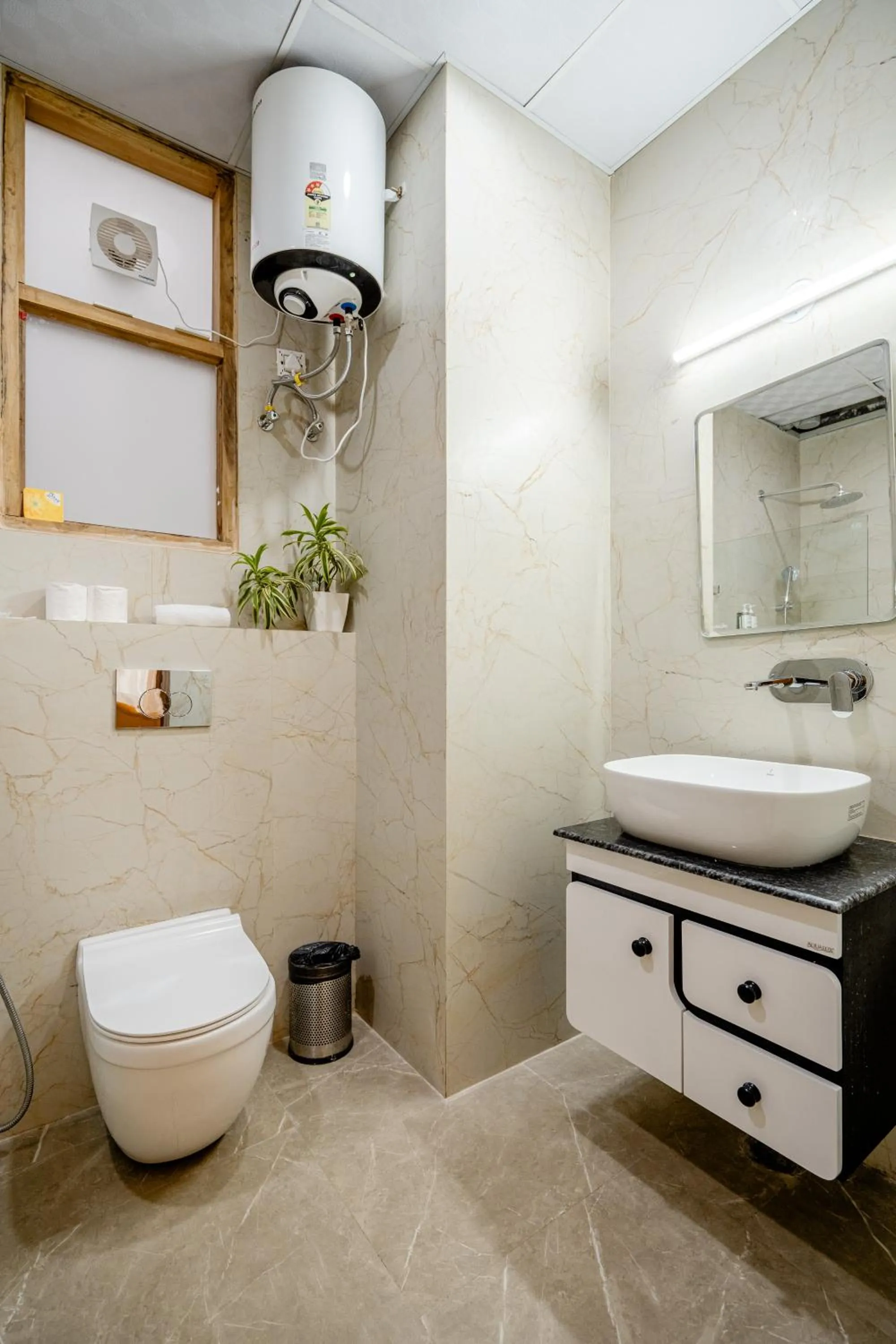 Bathroom in Lime Tree Hotels and Banquet Greater Noida
