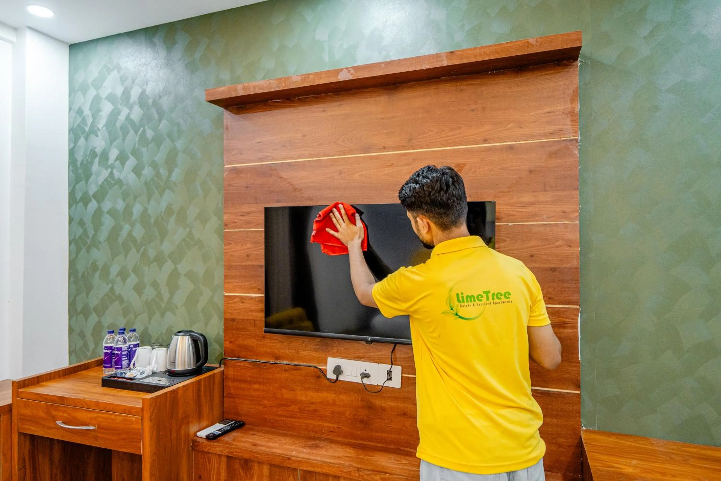 TV and multimedia in Lime Tree Hotels and Banquet Greater Noida