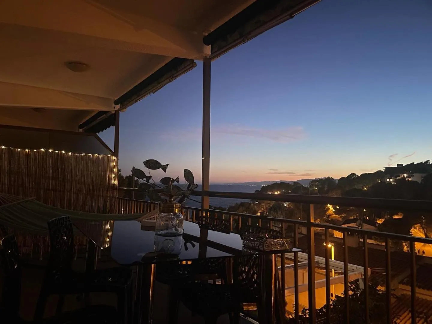 Beach Front Retro Hideaway in Salou