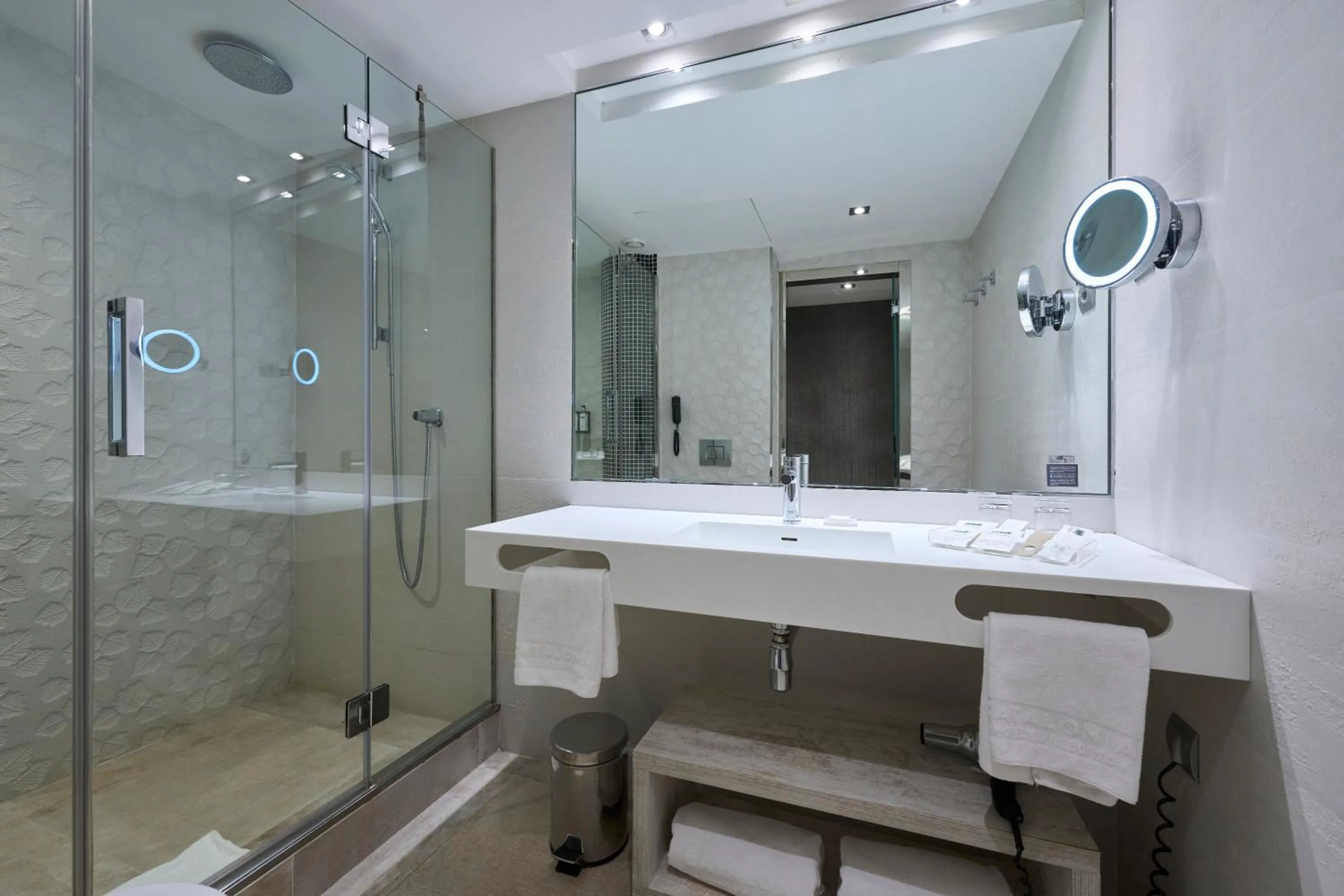 Shower in Catalonia Sagrada Familia