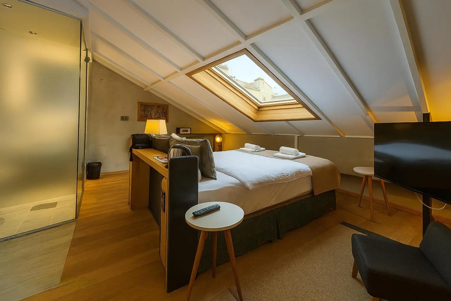 Bed in Aleksandr Pera Hotel