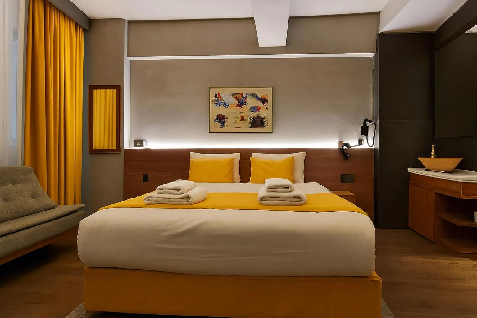 Bed in Aleksandr Pera Hotel