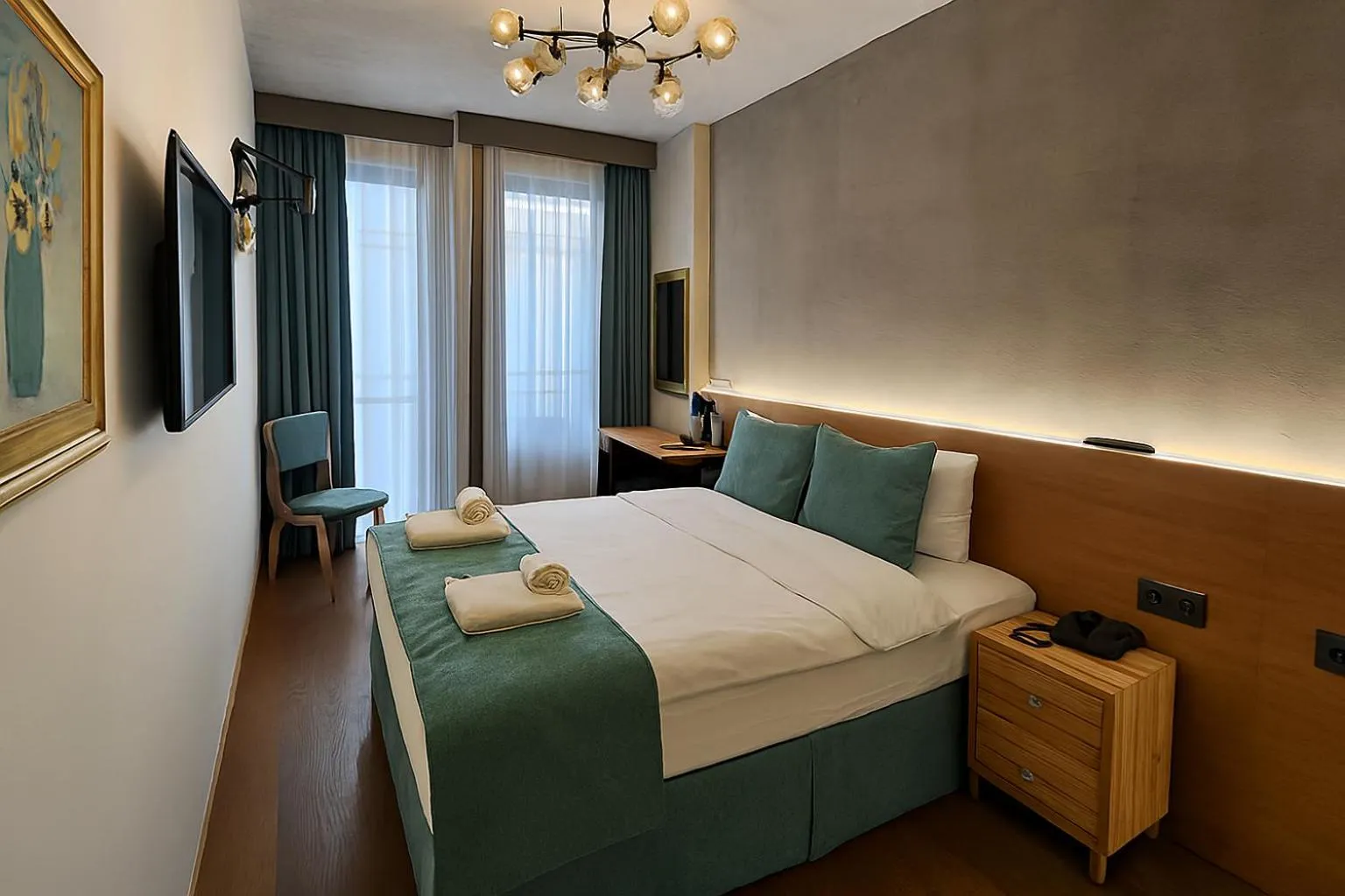 Bed in Aleksandr Pera Hotel