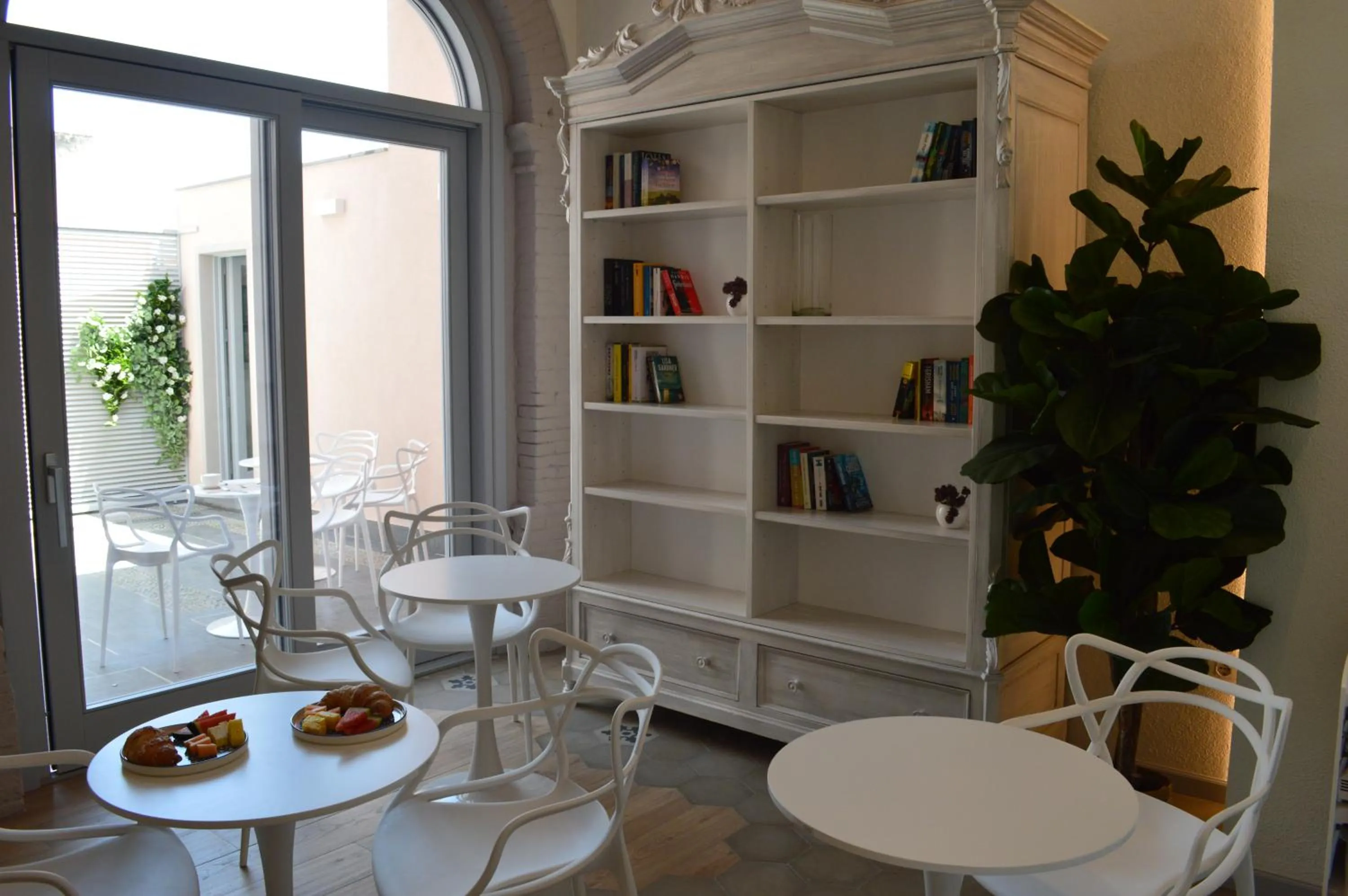 Dining Area in TANIT ROOMS & SPA