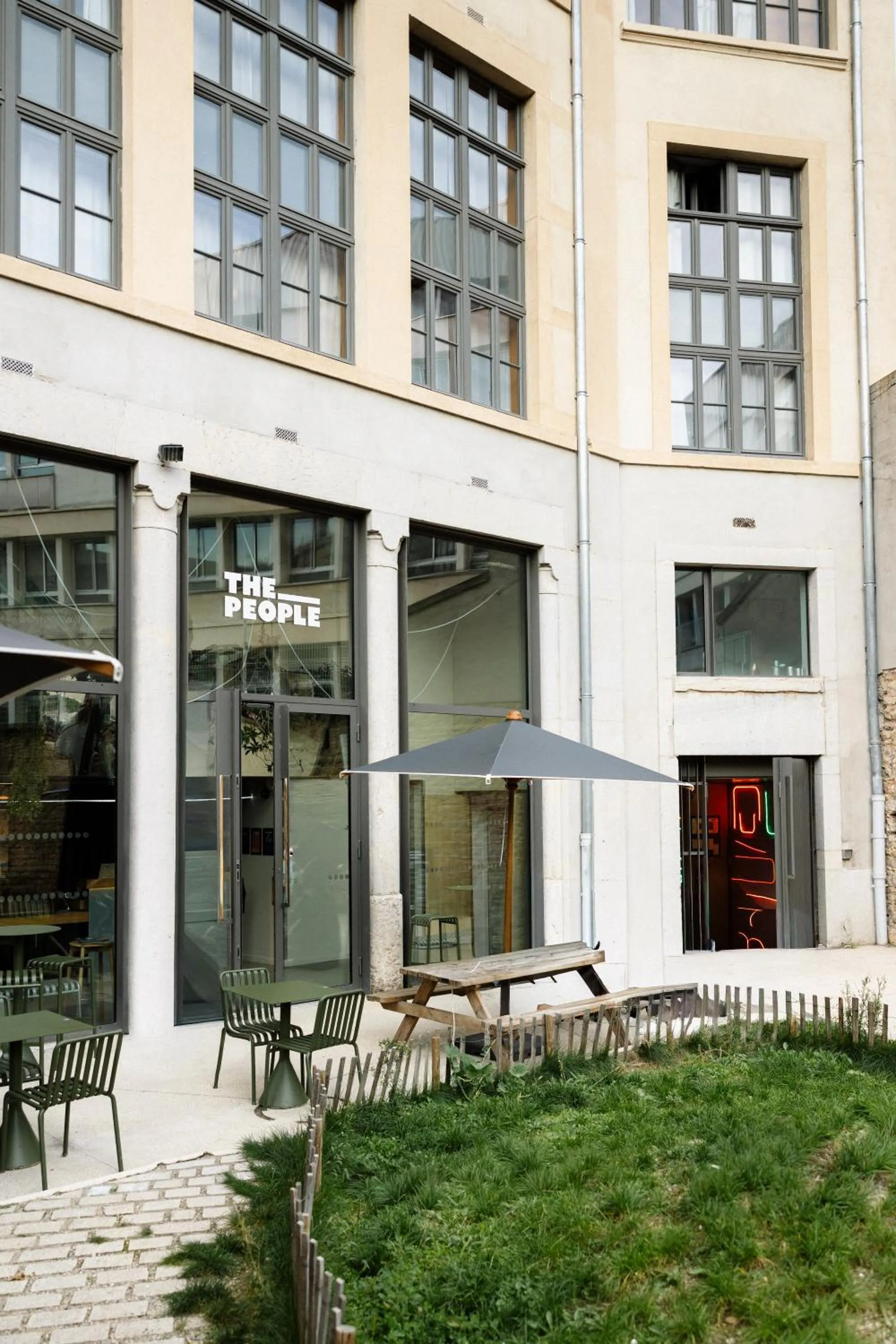 Property building in The People Lyon