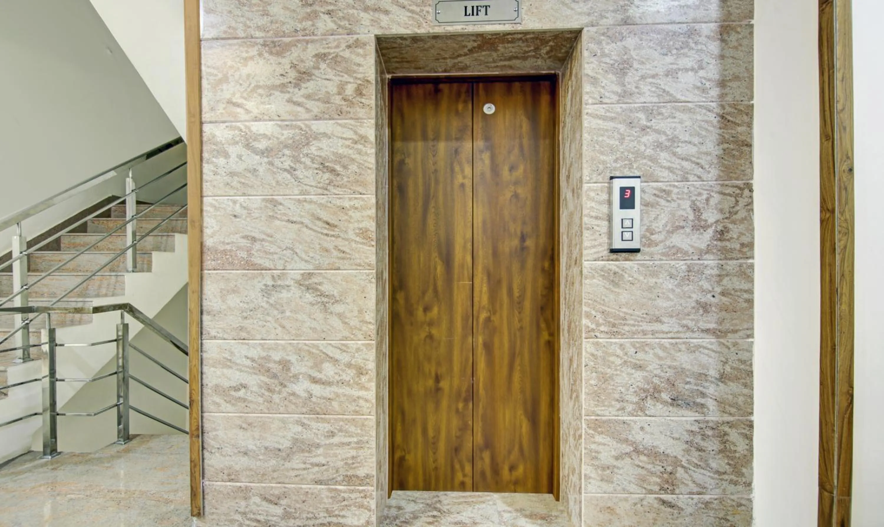 Lobby or reception in Hotel Royal Salute Near ISBT Zirakpur Chandigarh