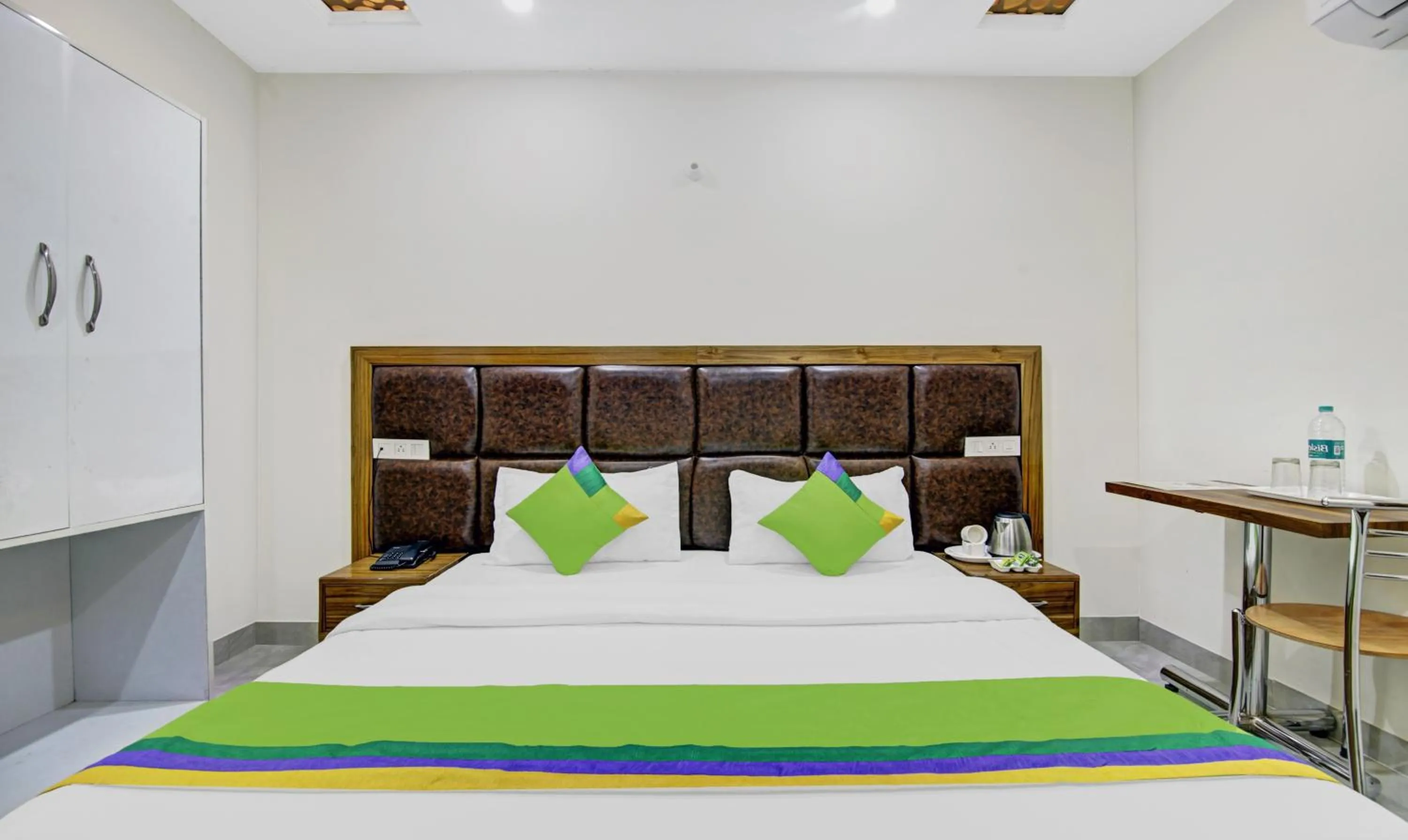 Bed in Hotel Royal Salute Near ISBT Zirakpur Chandigarh